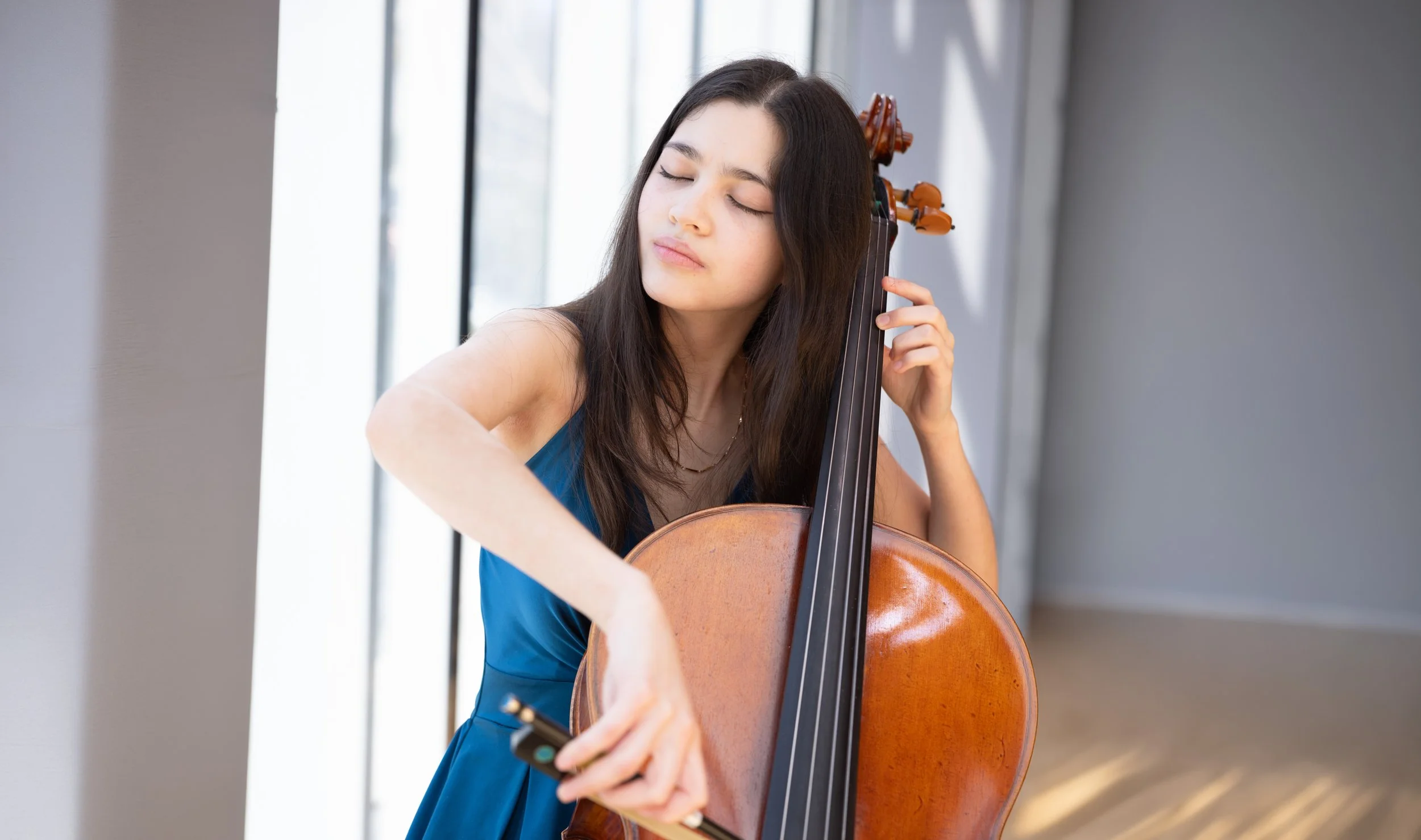 Starla Breshears, cello