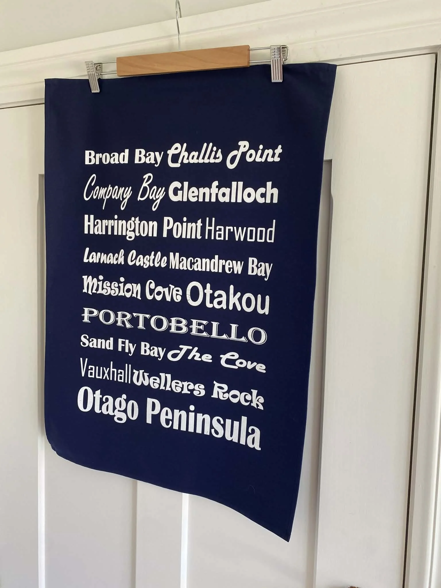Otago Peninsula Inter-connecting suburbs & destinations Navy Tea Towel