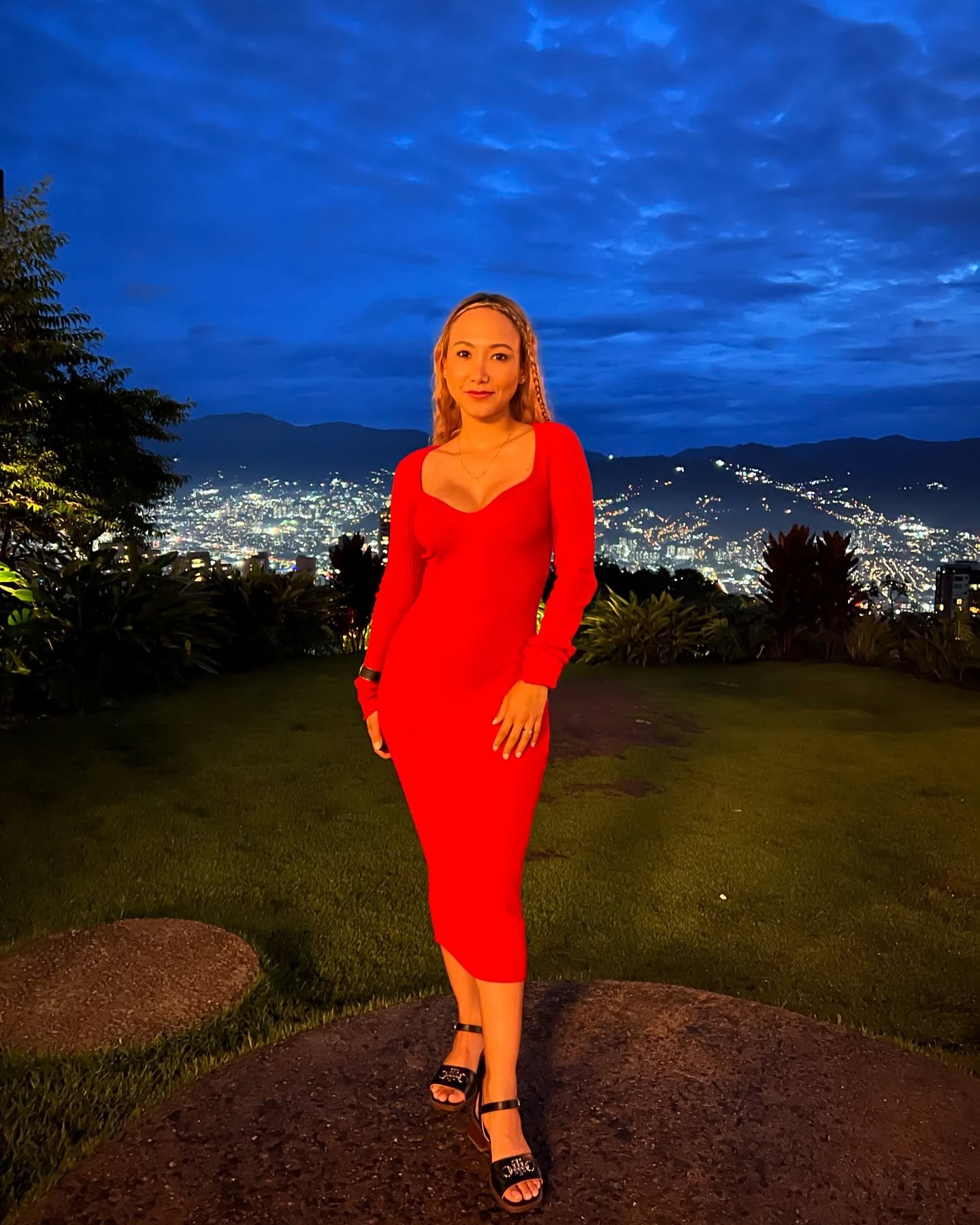 It&rsquo;s Friday. Enough said.

Views from @ritwalmesamistica 

📸: @mattwasala