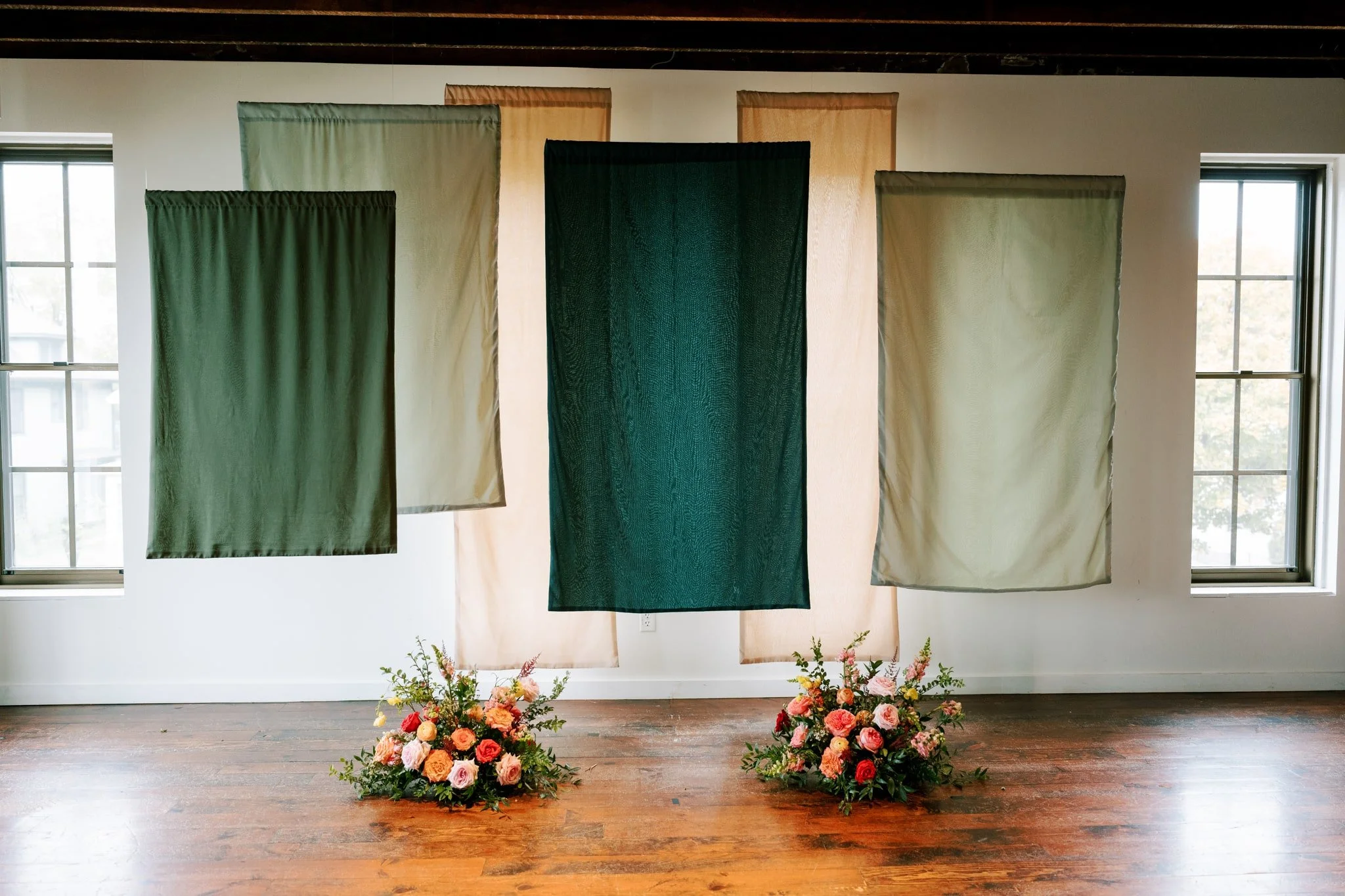 minnesota-station10-wedding-alexjohnsonphoto-happililyevents (27).jpg