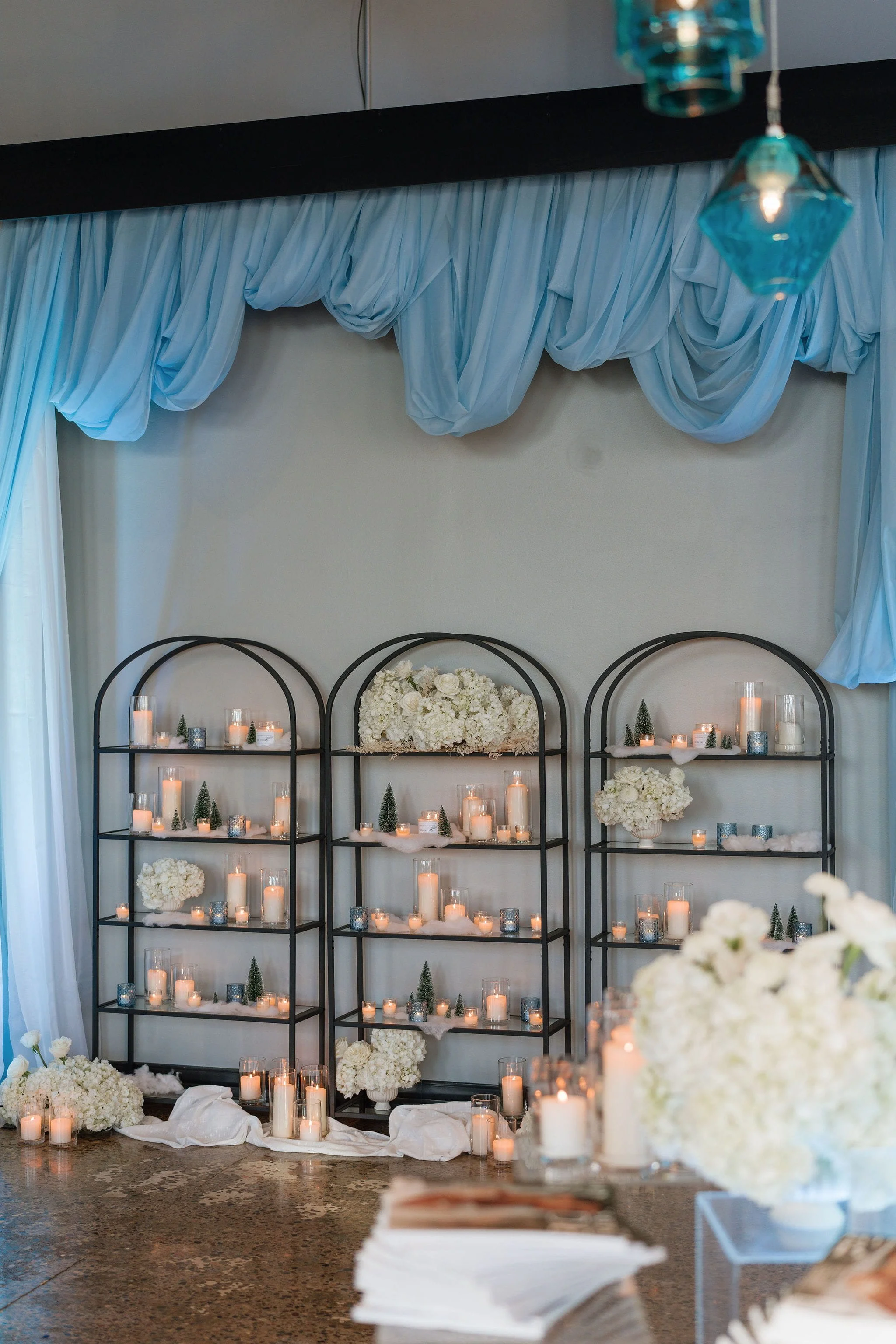 MinnesotaBrideLaunchParty_TONYAHJORTPHOTOGRAPHY-MNWeddingPlanner-HappiLilyEvents (31).jpg