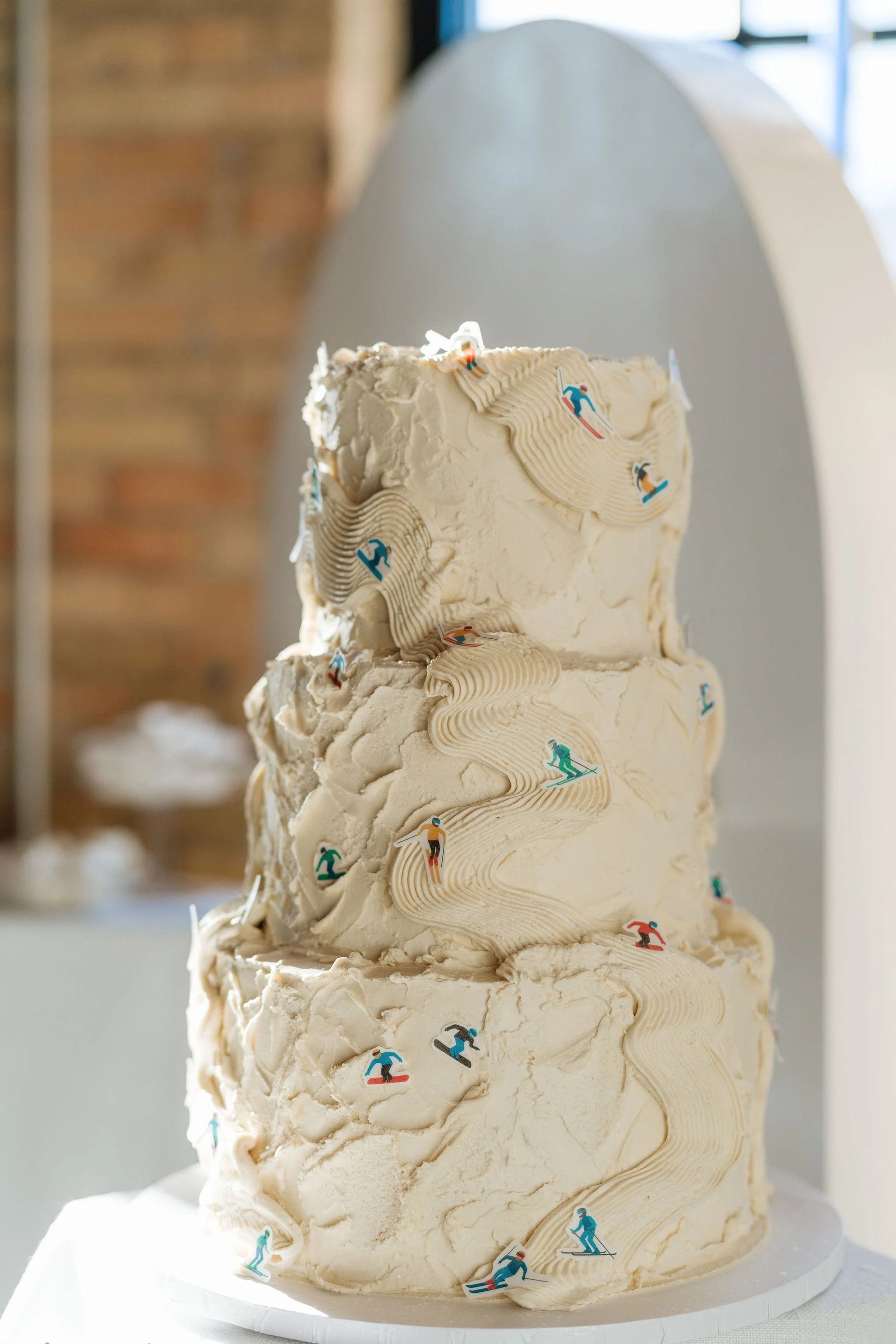 MinnesotaBrideLaunchParty_TONYAHJORTPHOTOGRAPHY-MNWeddingPlanner-HappiLilyEvents (143).jpg