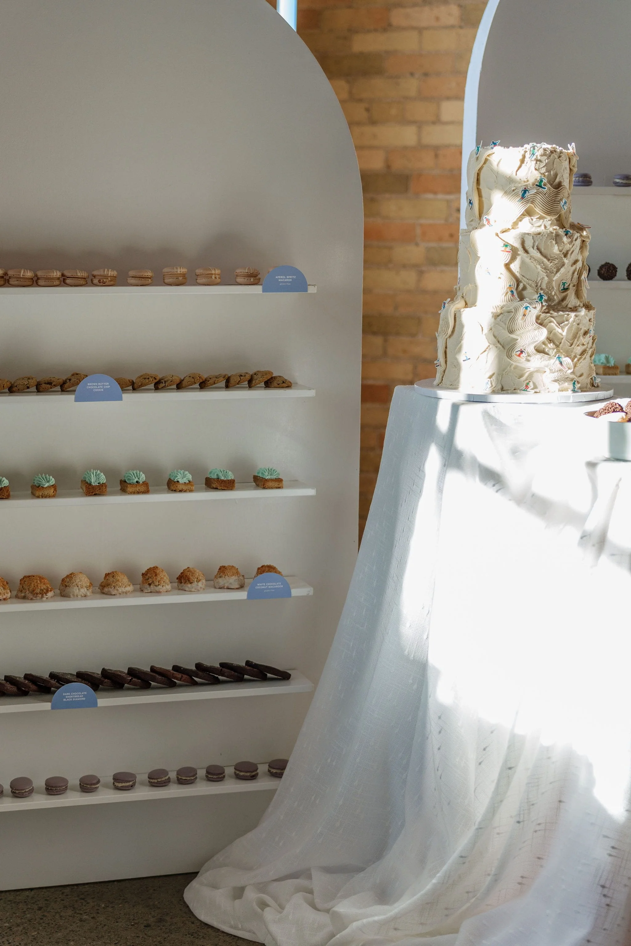 MinnesotaBrideLaunchParty_TONYAHJORTPHOTOGRAPHY-MNWeddingPlanner-HappiLilyEvents (144).jpg