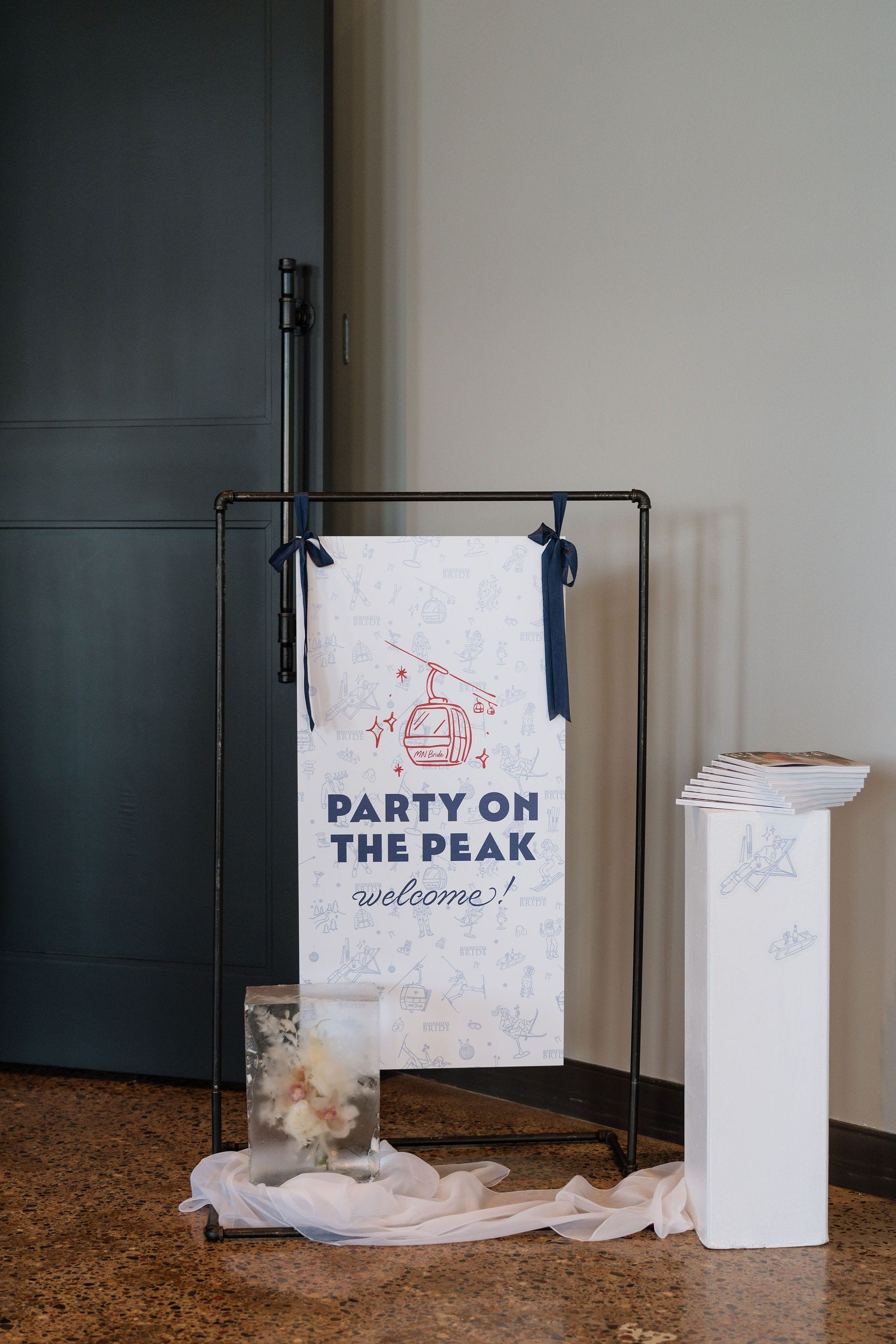 MinnesotaBrideLaunchParty_TONYAHJORTPHOTOGRAPHY-MNWeddingPlanner-HappiLilyEvents (33).jpg