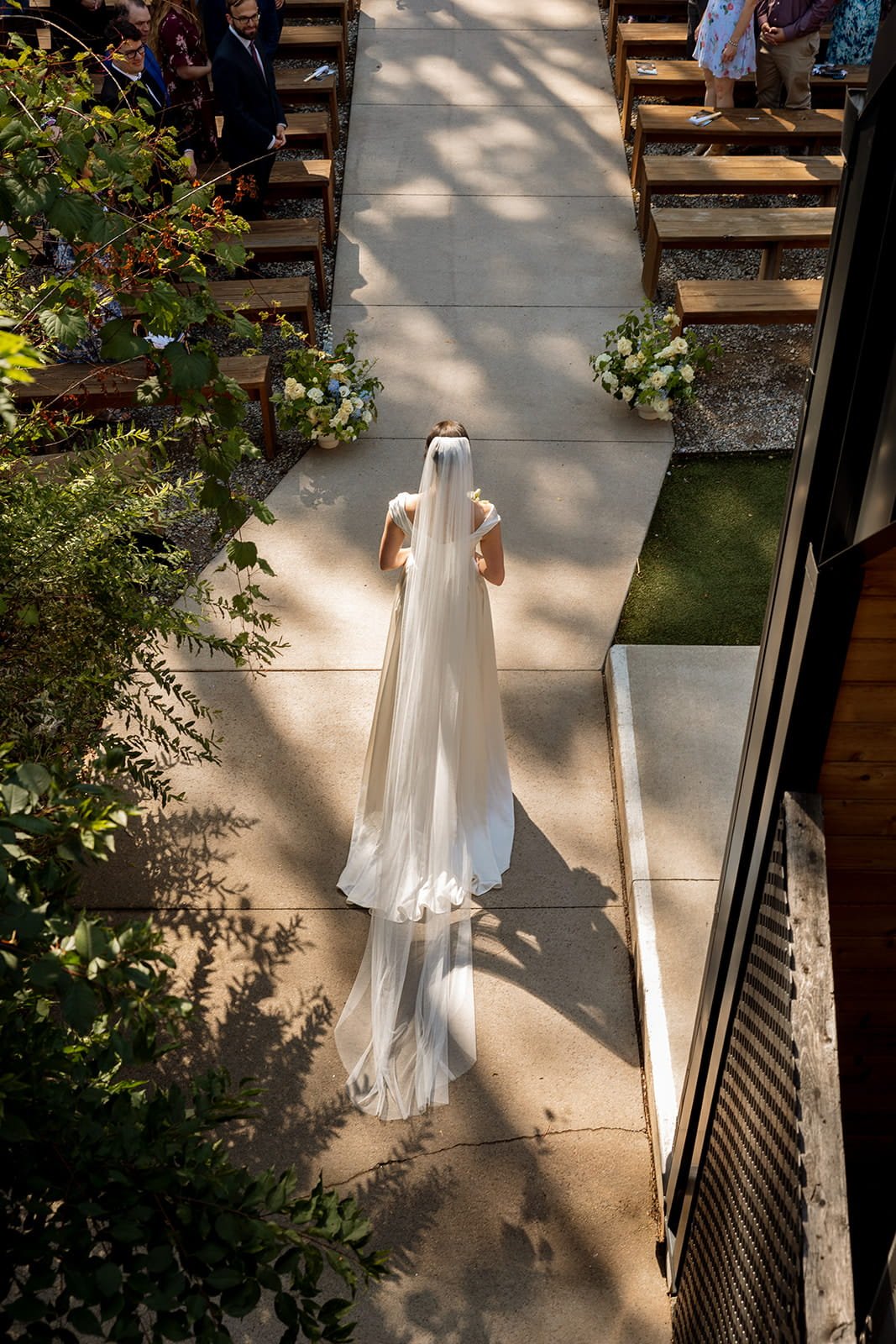 Butter-yellow-wedding-aesthetic-pinewood-minnesota-happililyevents-alimillerphotography (1).jpg