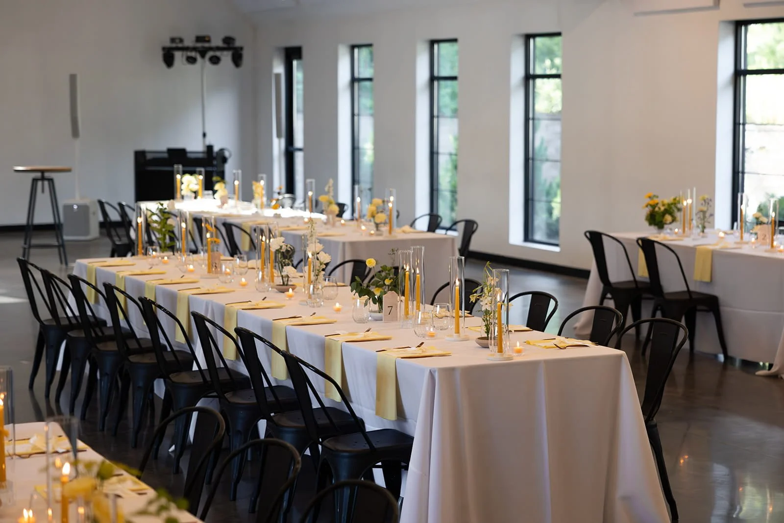 Butter-yellow-wedding-aesthetic-pinewood-minnesota-happililyevents-alimillerphotography (25).jpg