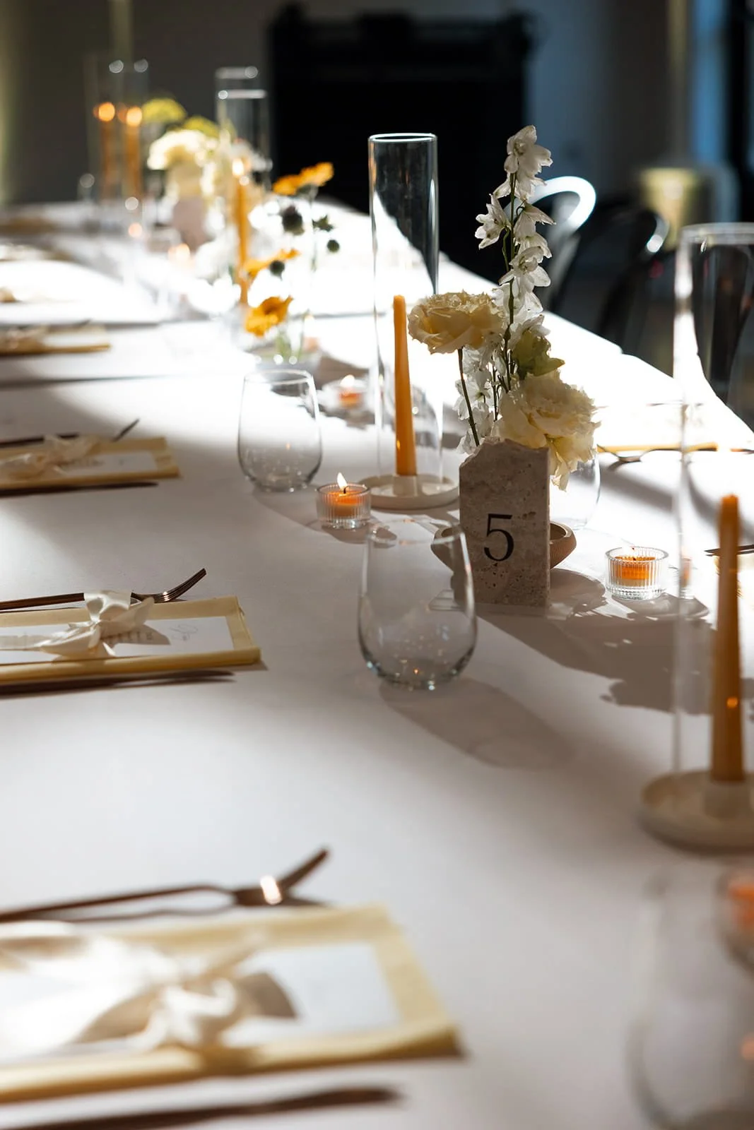 Butter-yellow-wedding-aesthetic-pinewood-minnesota-happililyevents-alimillerphotography (27).jpg