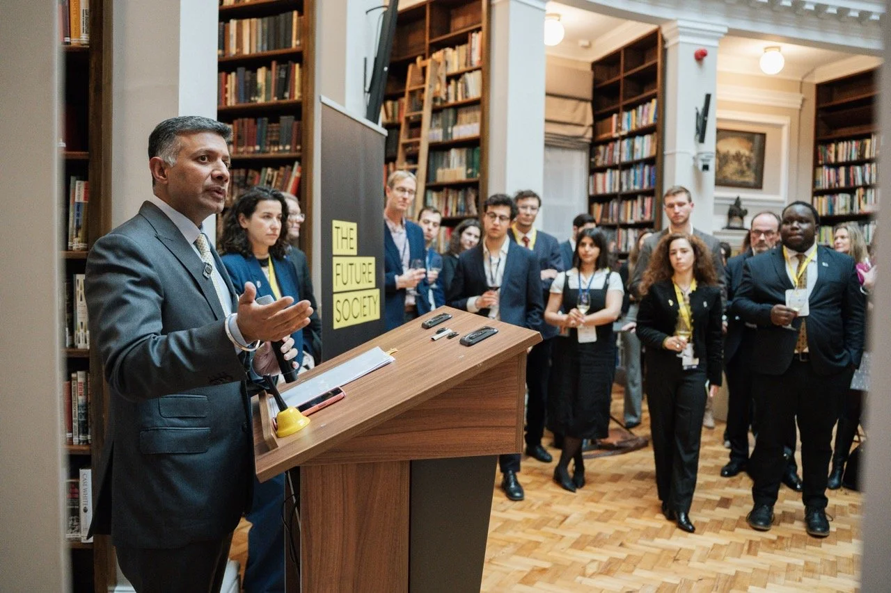 The Athens Round Table - Images2-8 - dimensioni grandi.jpeg