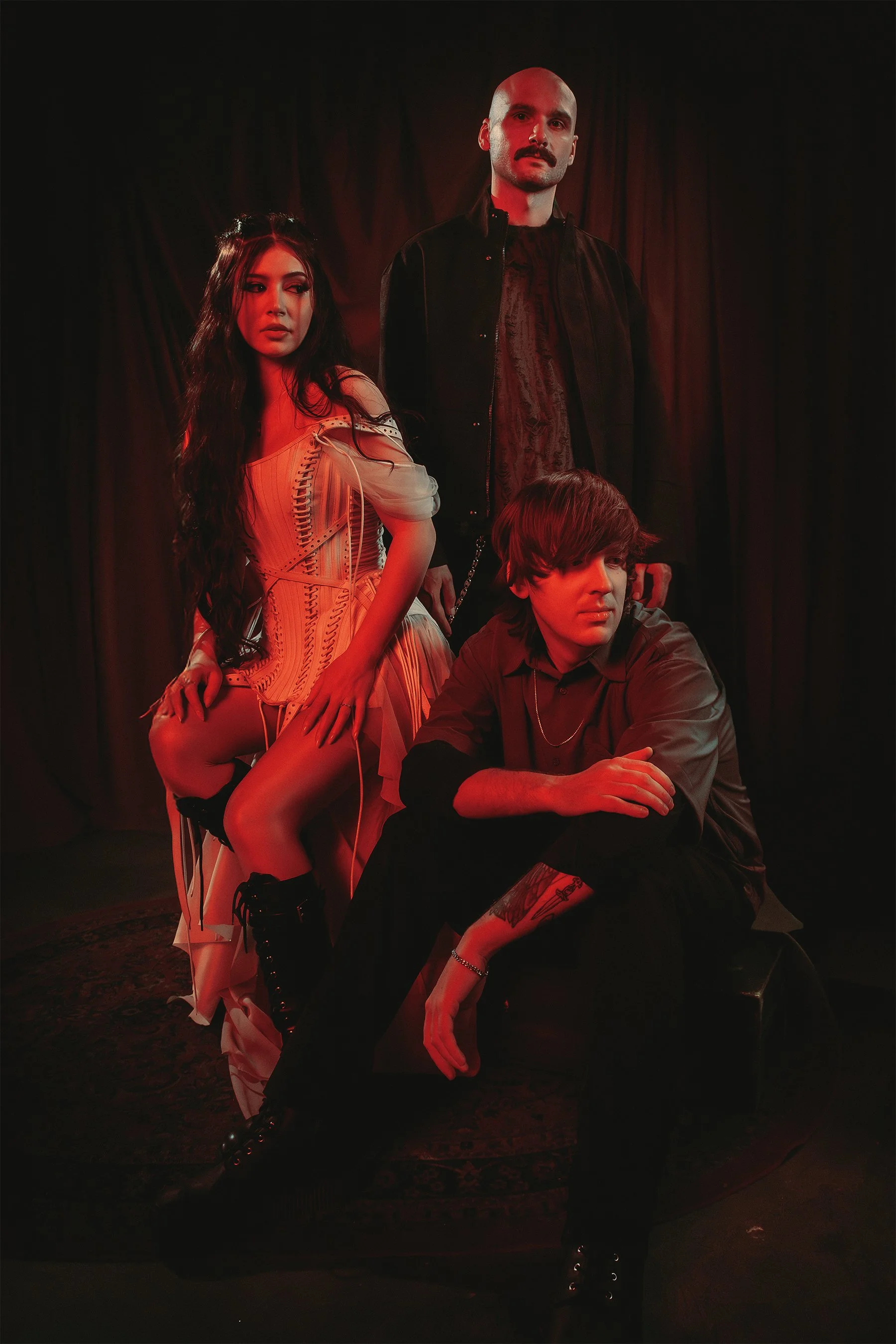 @izzylux-press1-2 copy.jpg