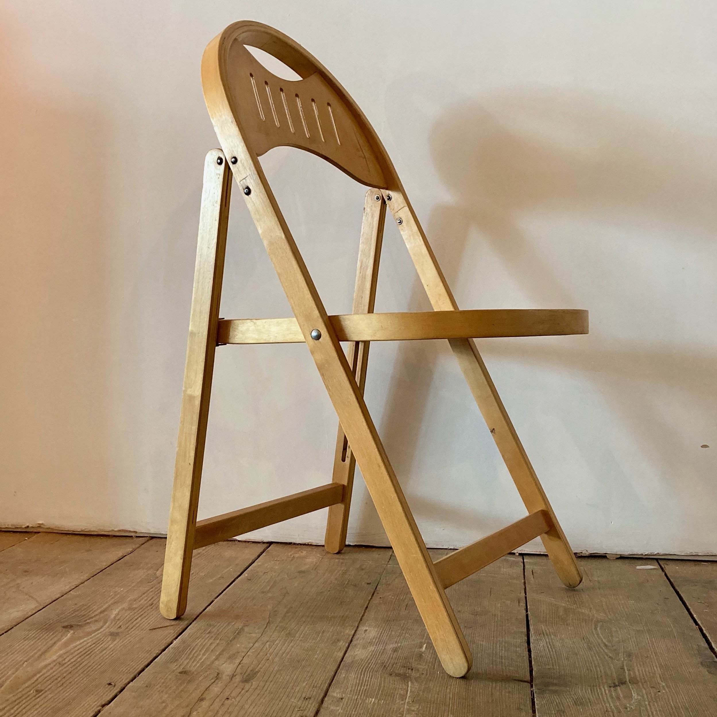 vintage folding chairs