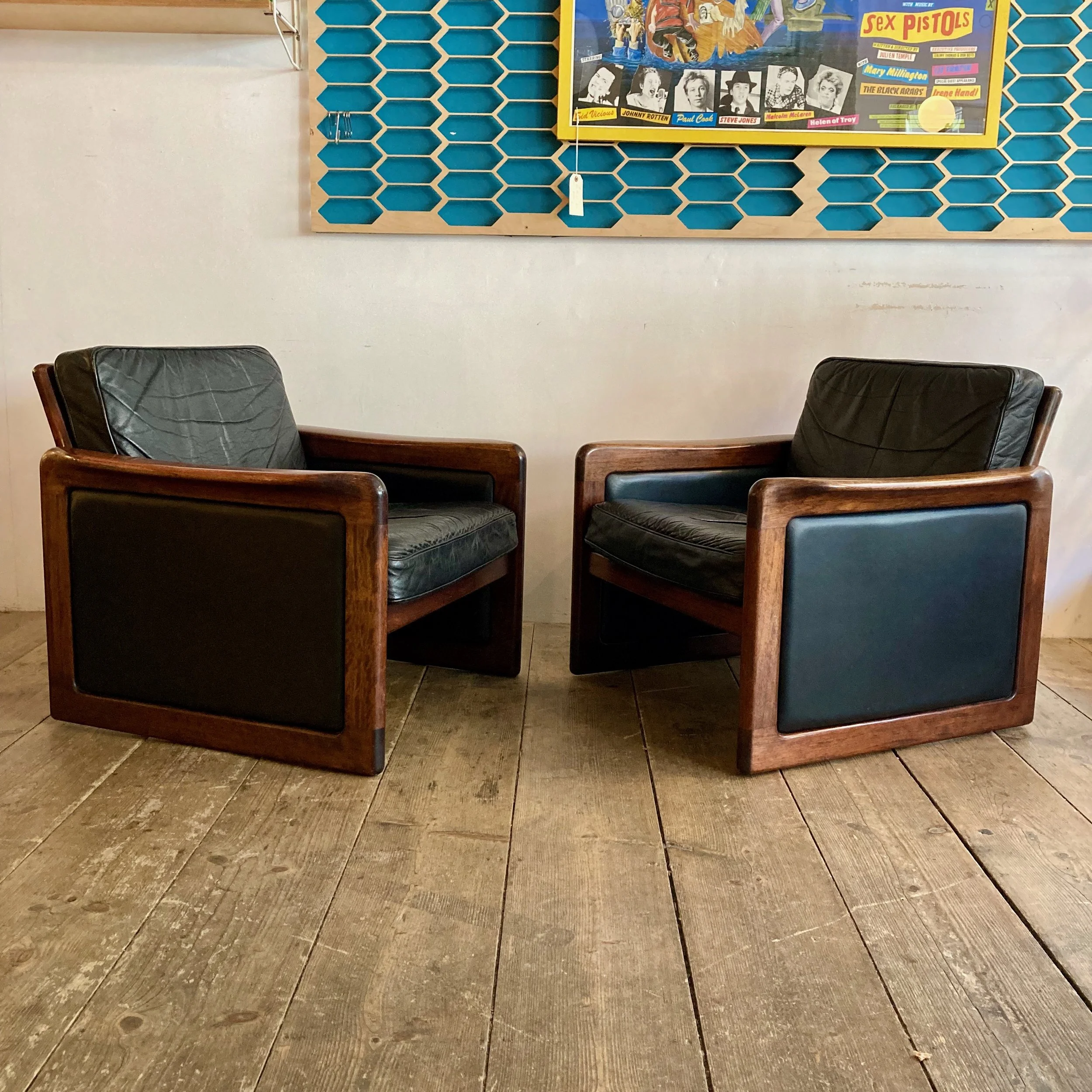 dyrlund armchairs