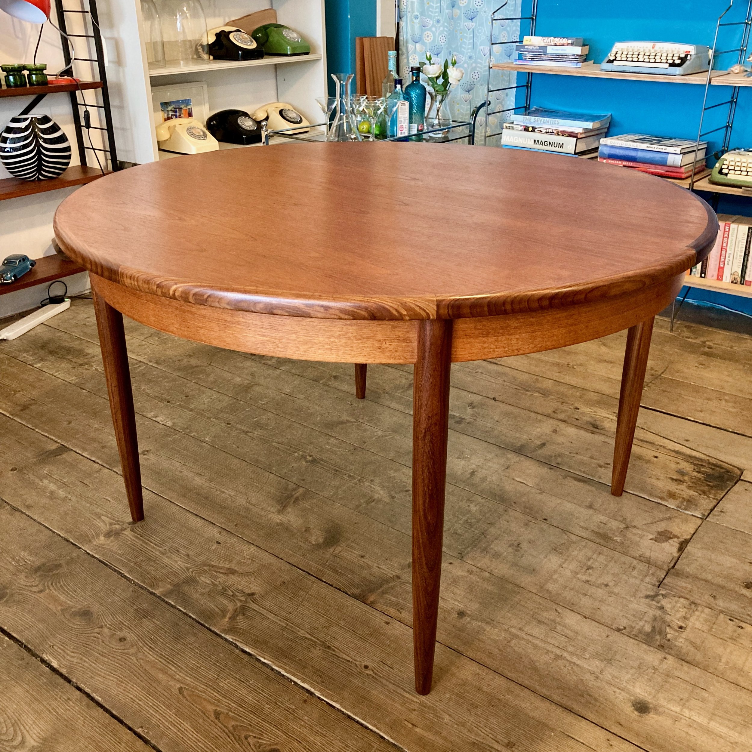 g plan dining table