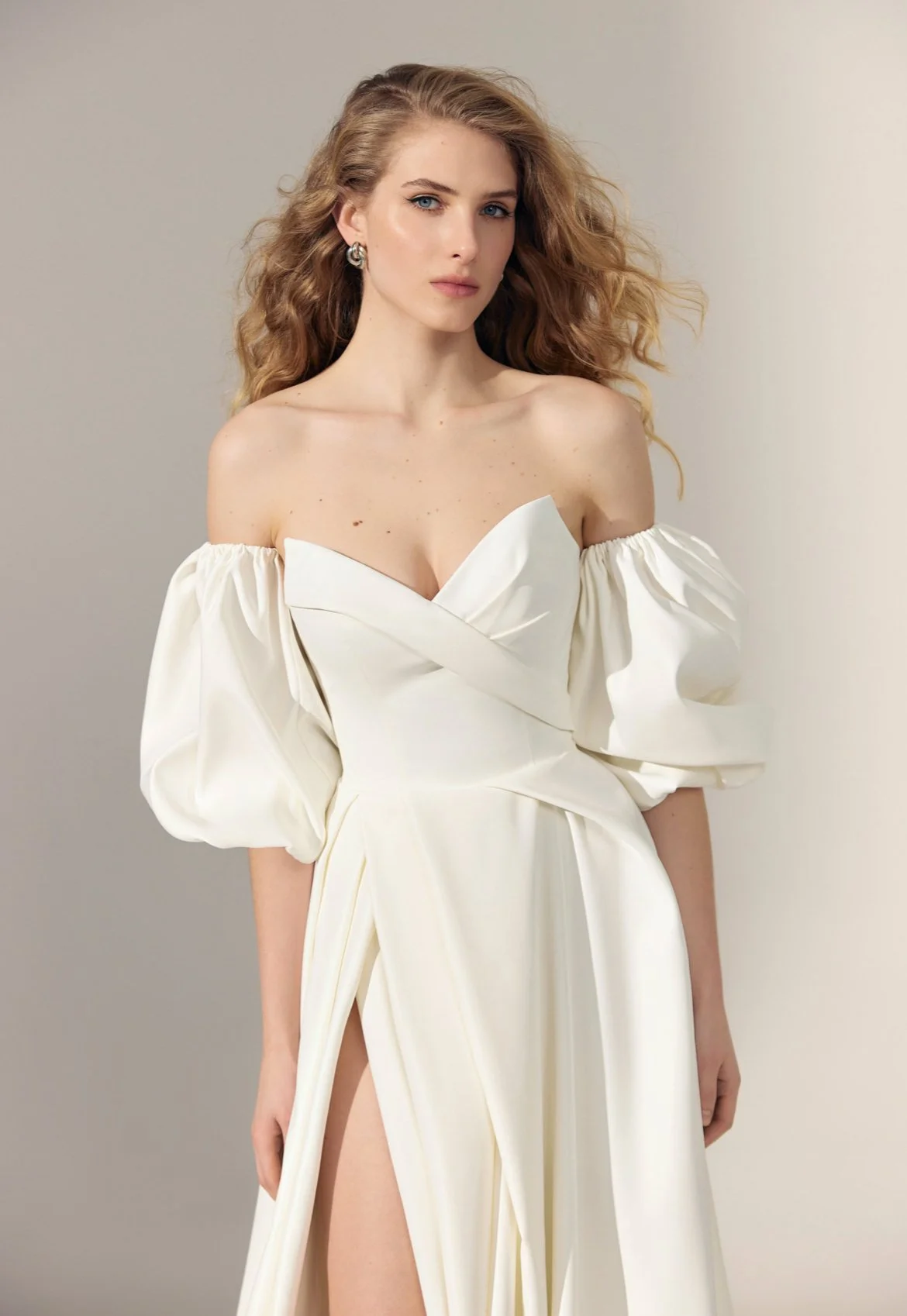 Wedding dress classic
