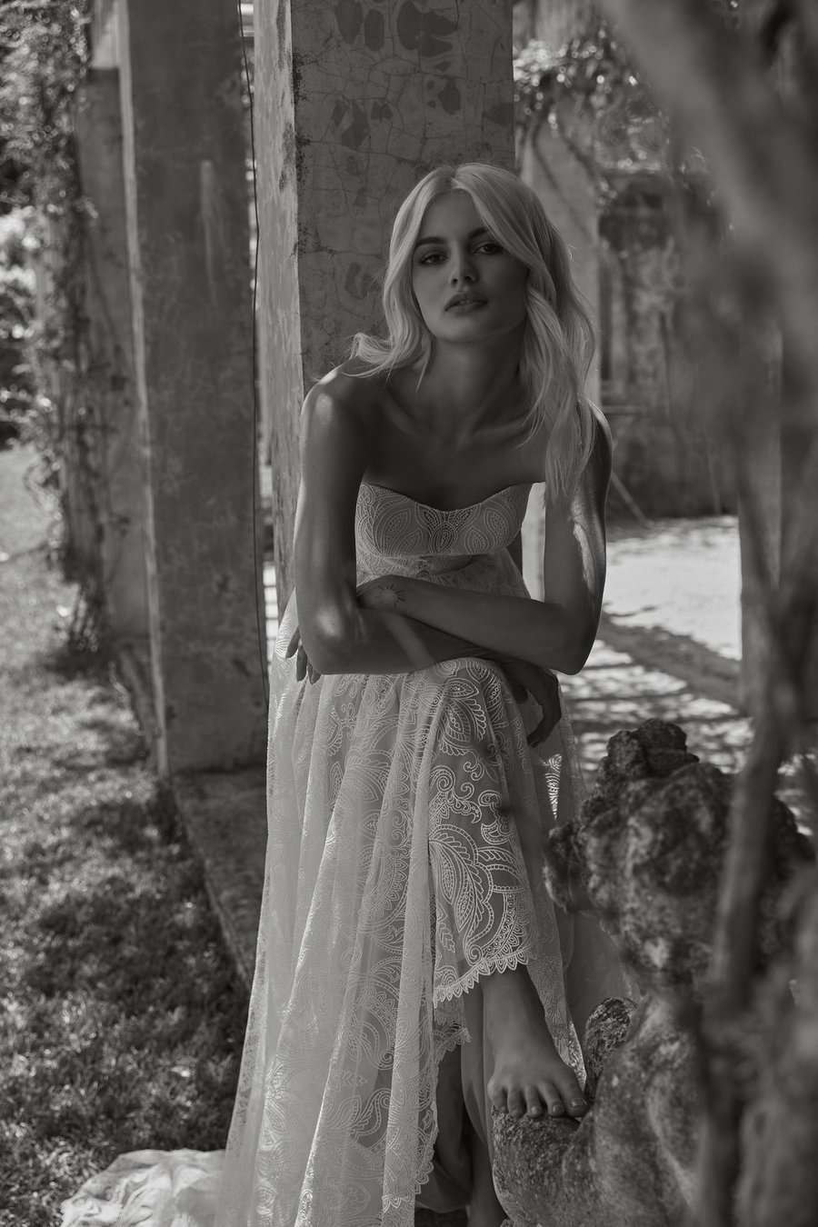 Lotus Evie young EVIEYOUNG brollop brud bride weddingdress wedding dress bröllopsklänning bröllopsklänningar bridal gown klänning Stockholm Sweden