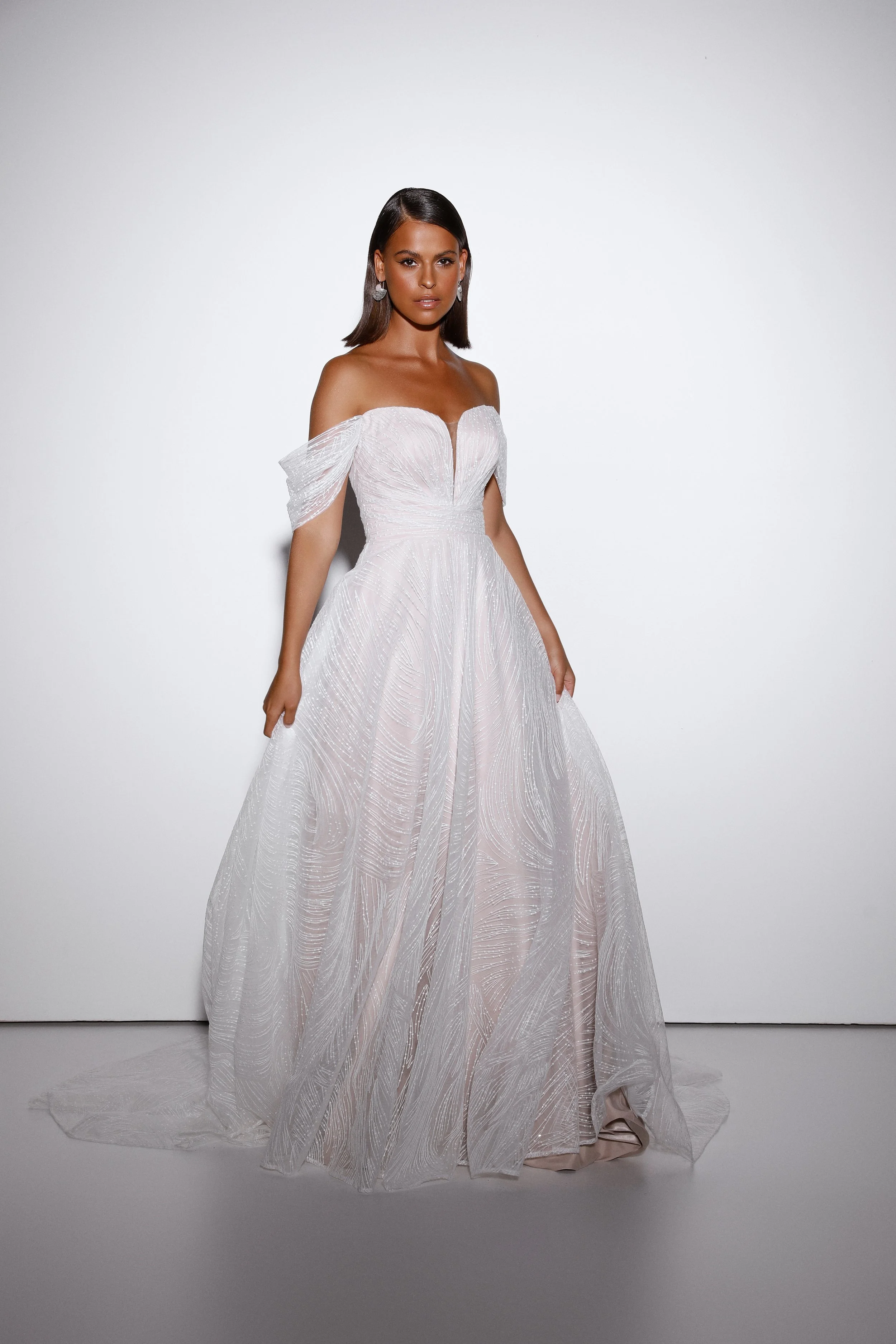 Elodie | Evie young | madi lane | weddingdress | wedding | dress | brudklänning | sverige | sublime