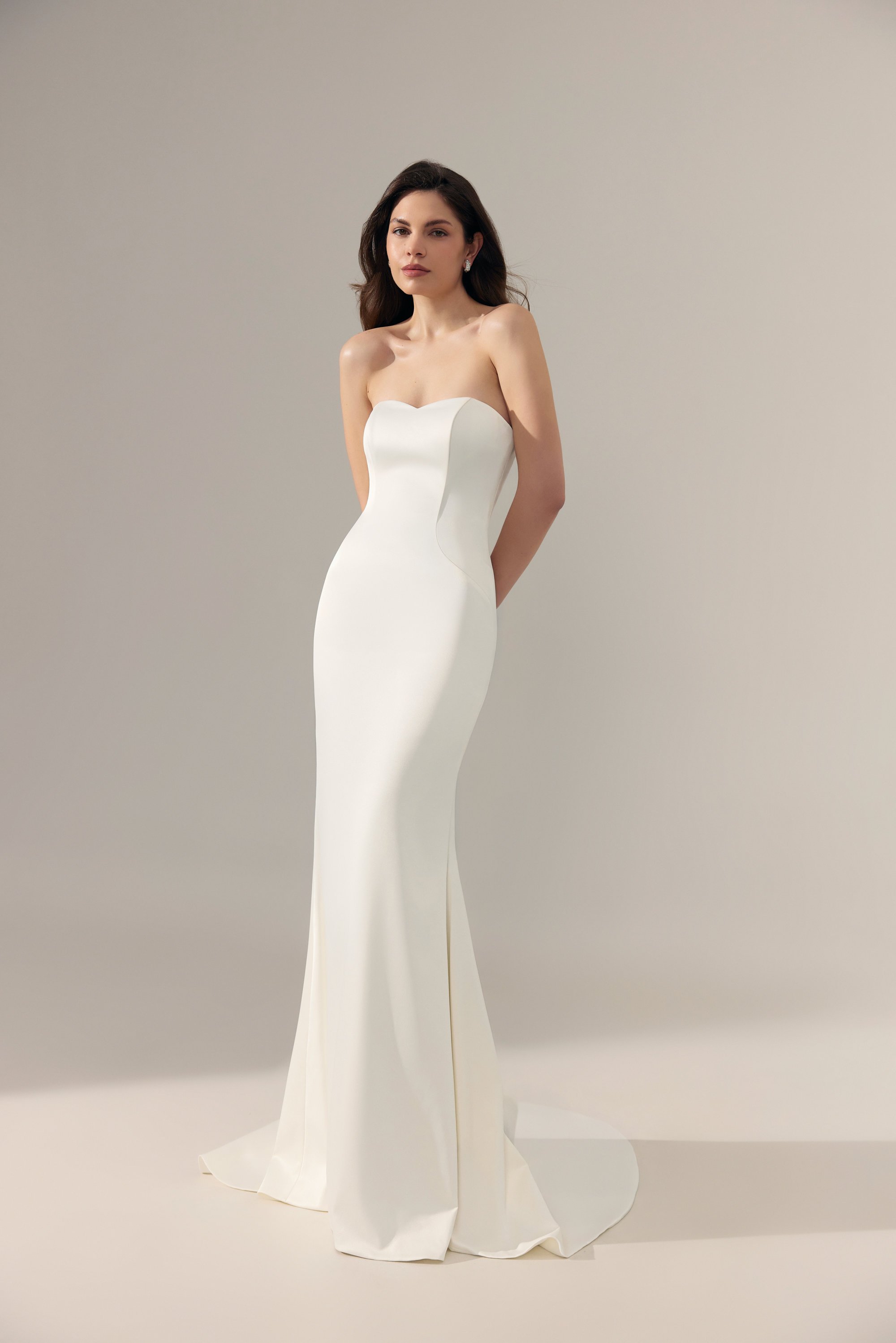 Simple wedding dress plain clean style ren stil