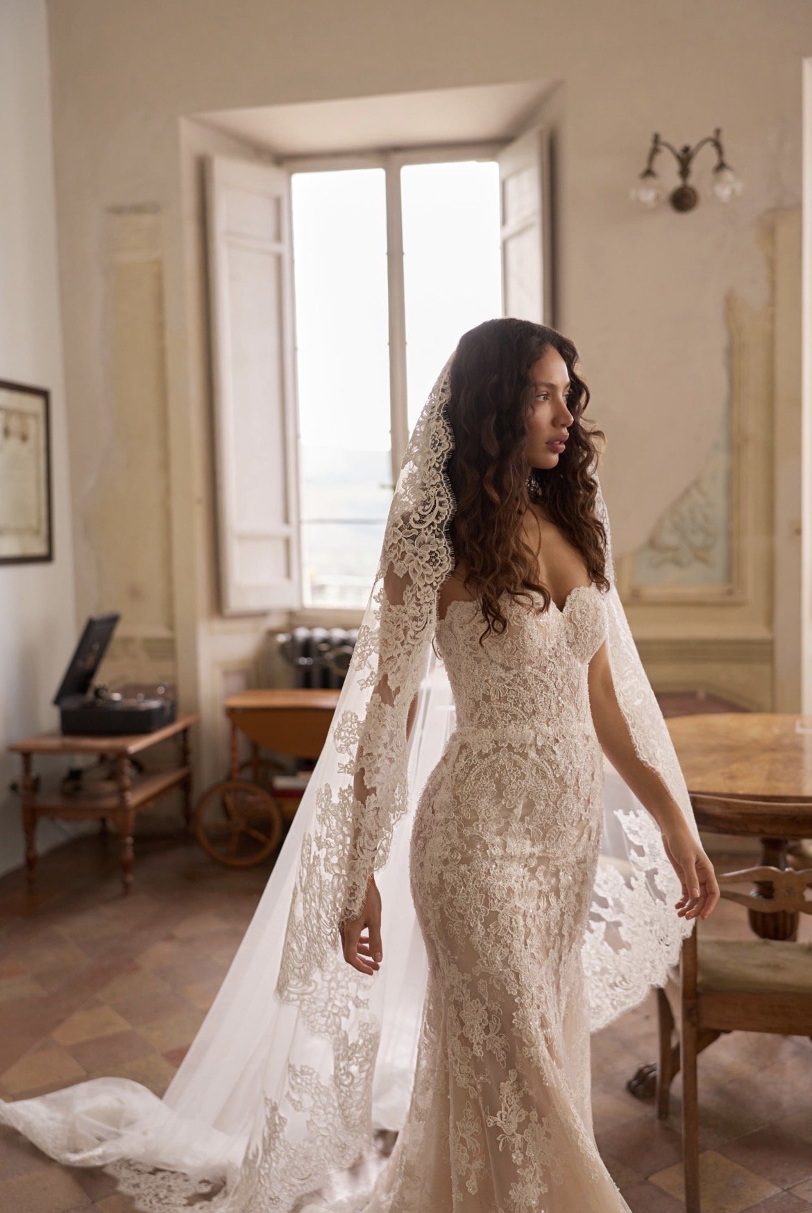Full lace mermaid wedding dress Vasastan stockholm