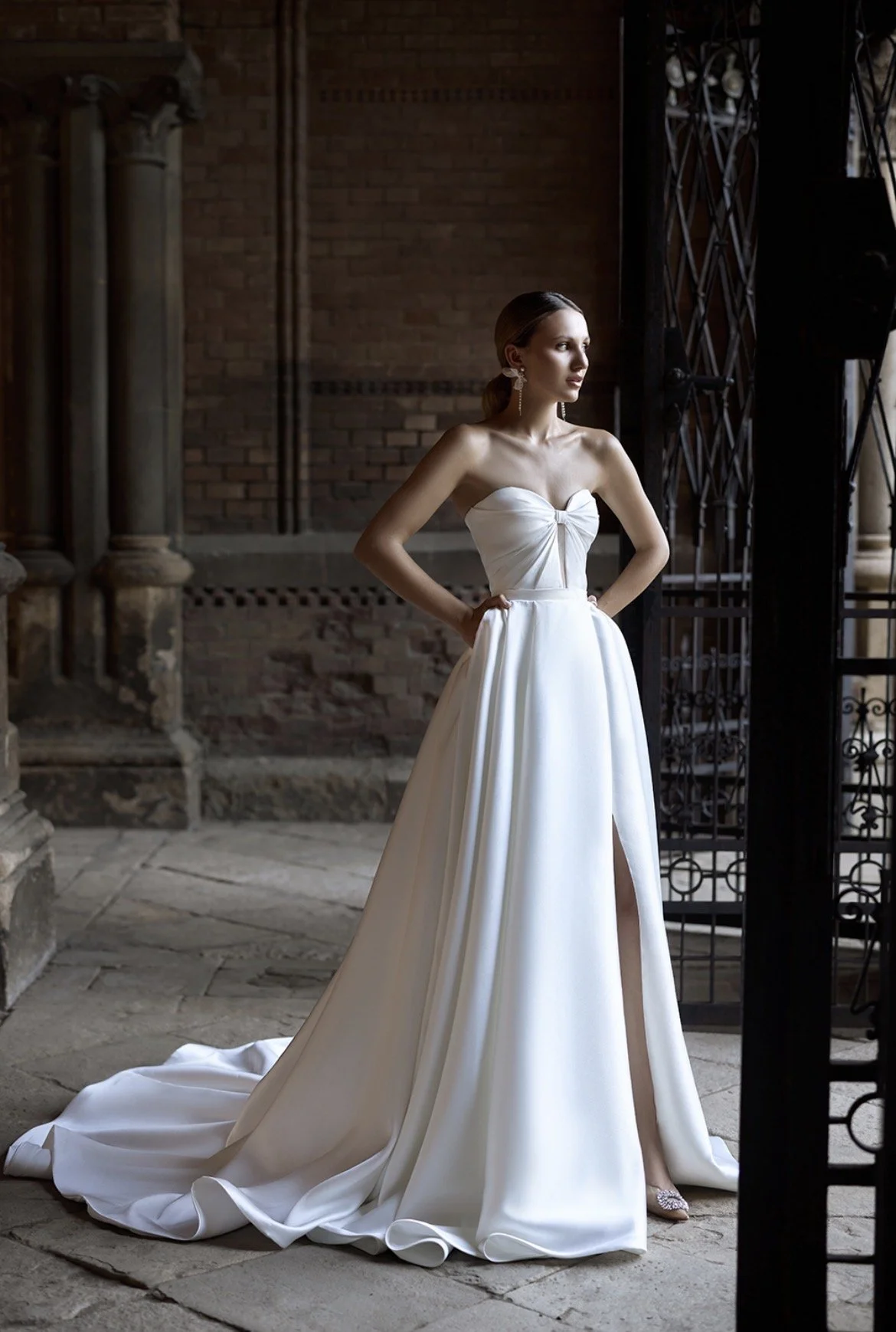 Strapless | mikado | wedding dress | bow | full Aline skirt | bröllop