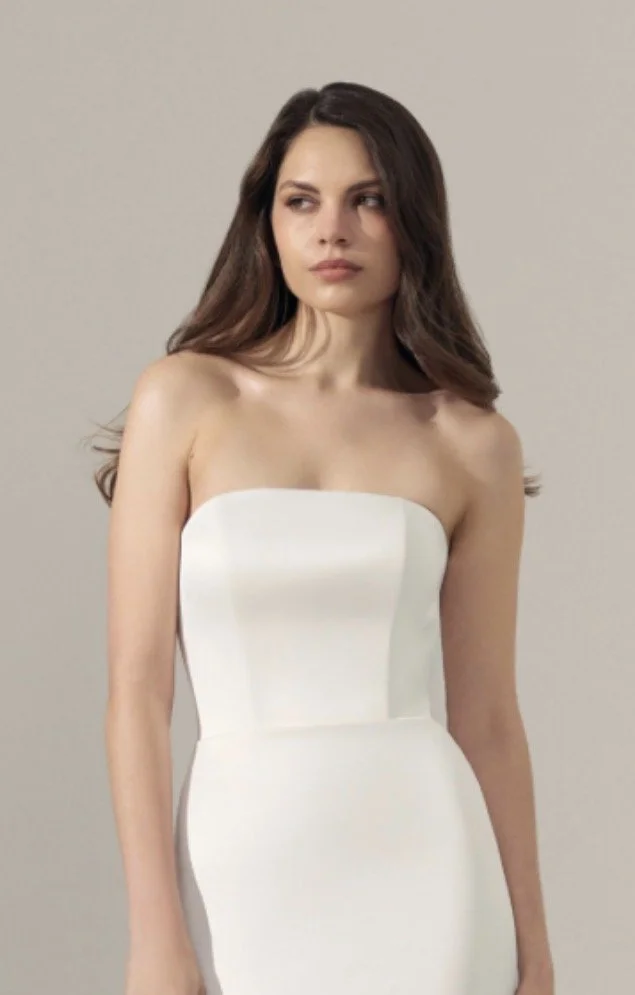 Bandeau | elegant | satin | wedding dress | brudklänning | bröllop