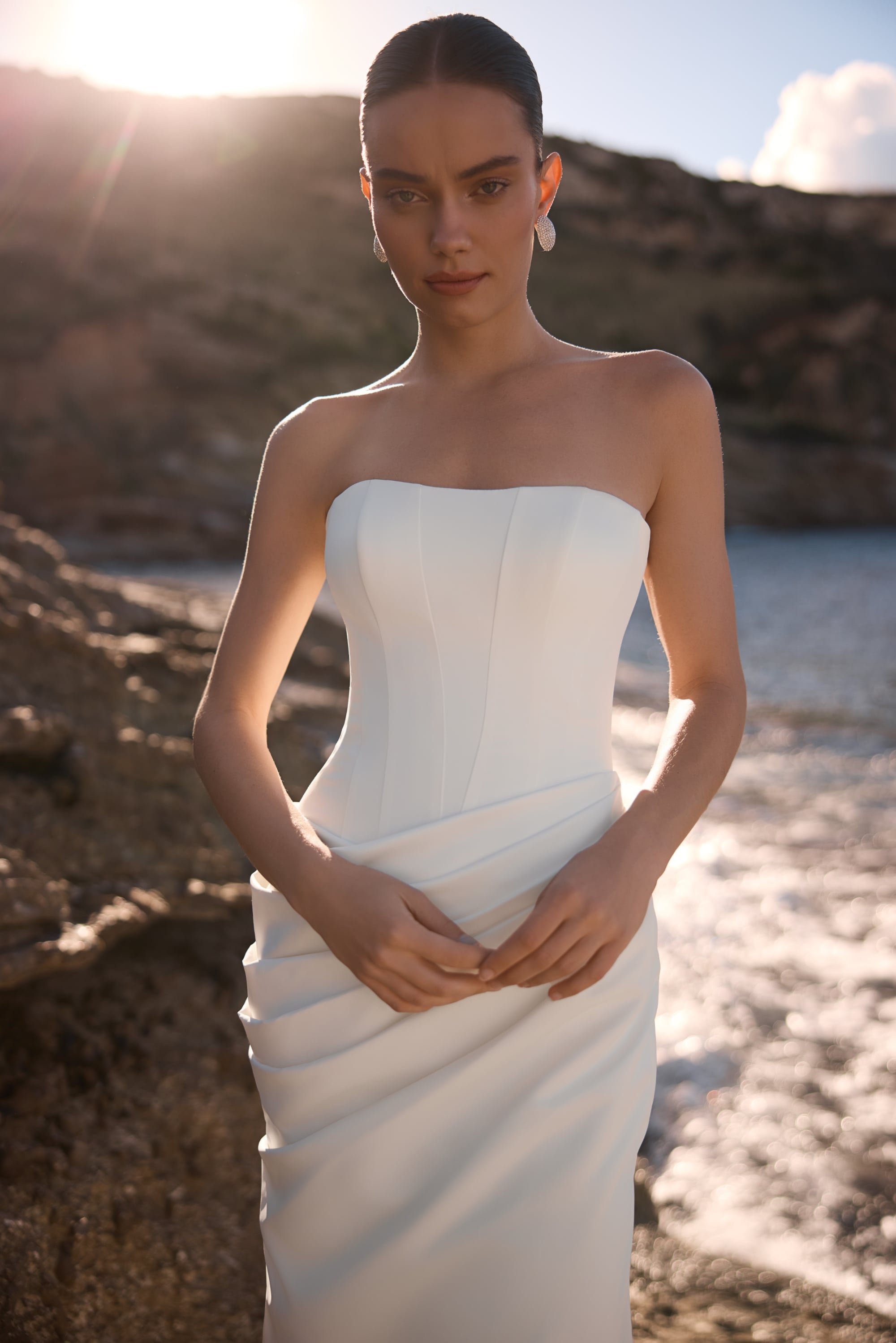 Ariamo minimalist wedding dresses sweden