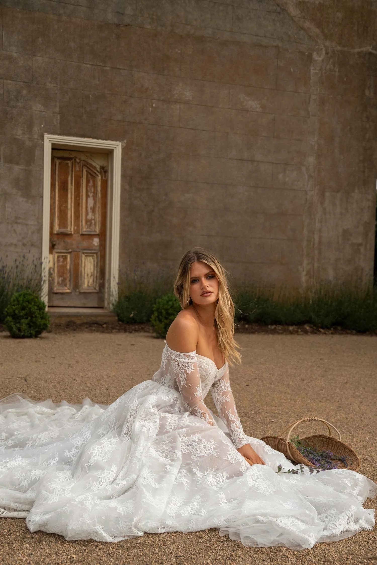 Beautiful sweetheart wedding dress lace stockholm