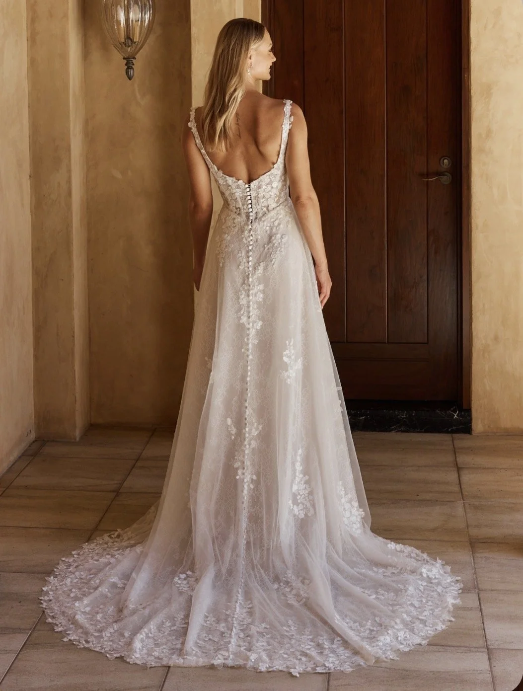 Beautiful lace wedding dress 2027