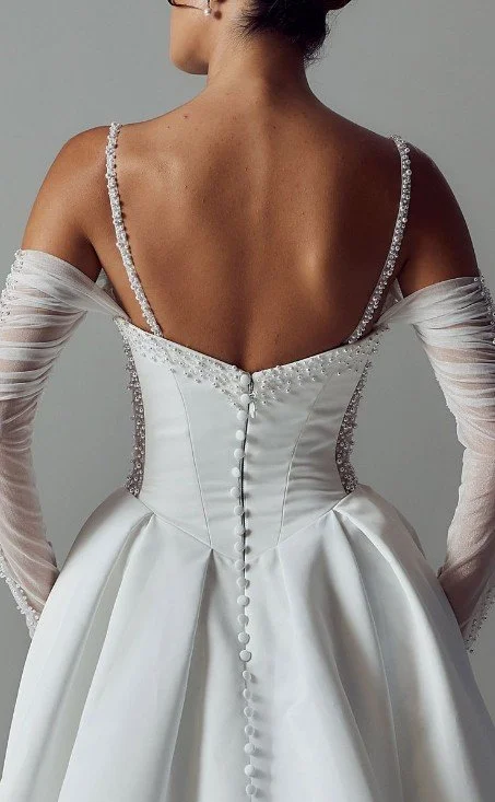 Open back |Bröllopsklänning | 2026 | evie young | Fete | wedding | stockholm