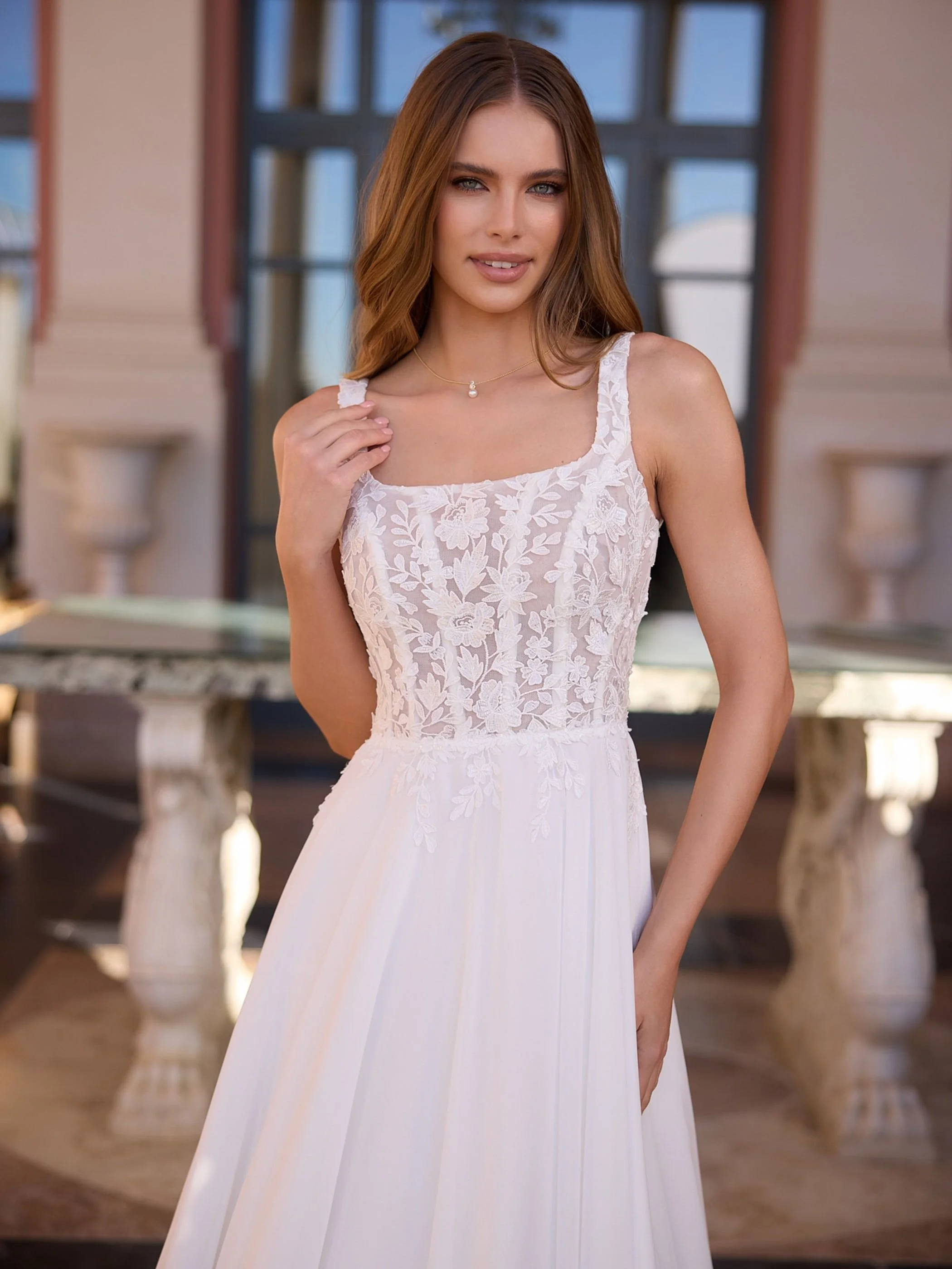 Square neck | wedding dress | lace | sweden | flowy | 2027