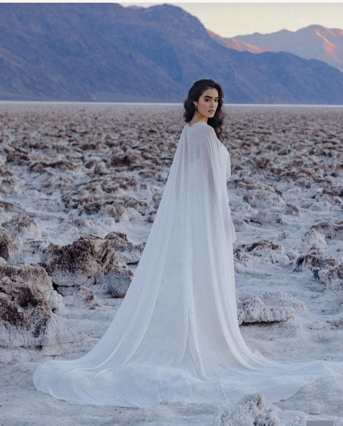 Long wedding cape 2027 sublimestyle sublime Vasastan Odenplan bröllop