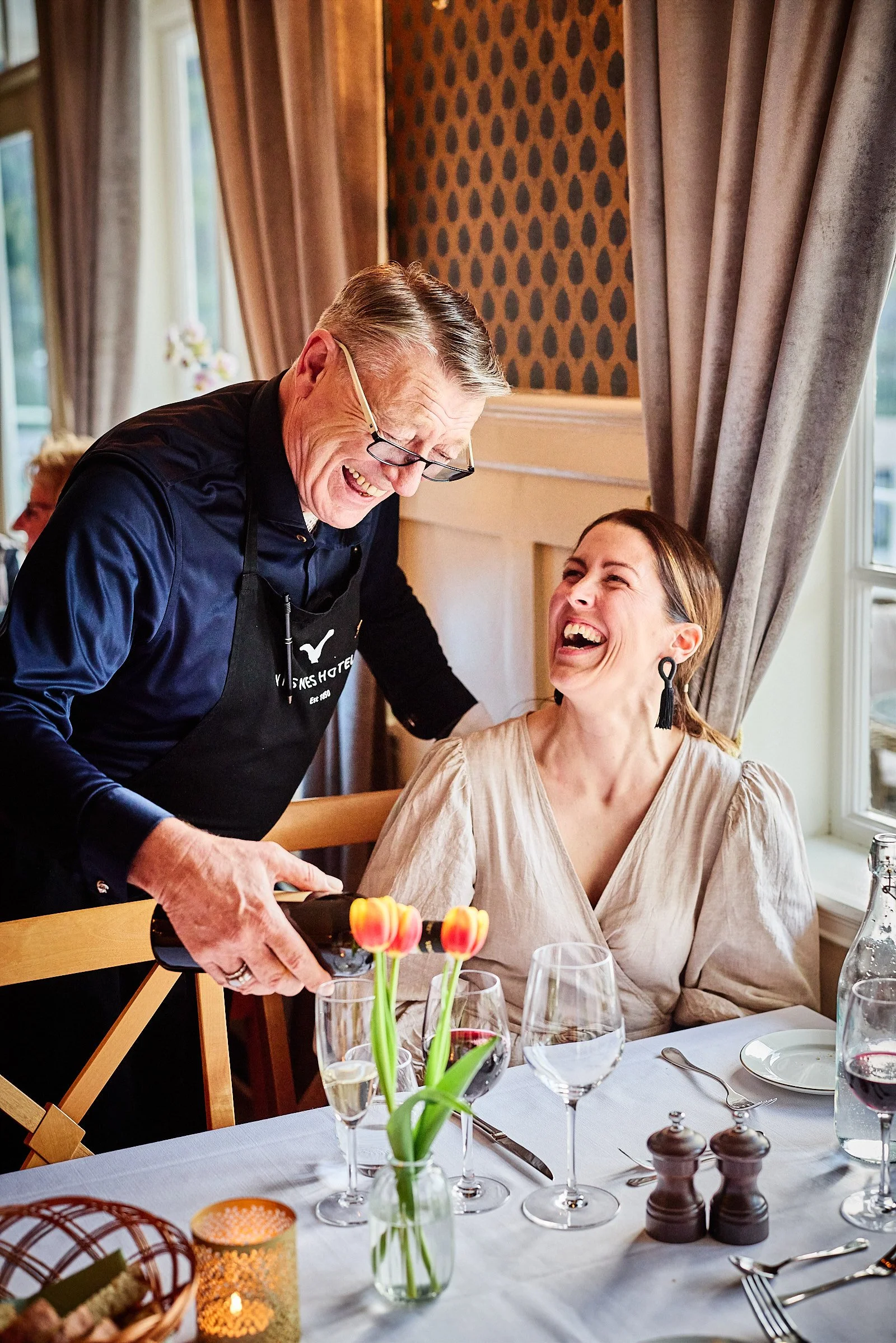 Visnes Hotel Rune og Samuline.jpg