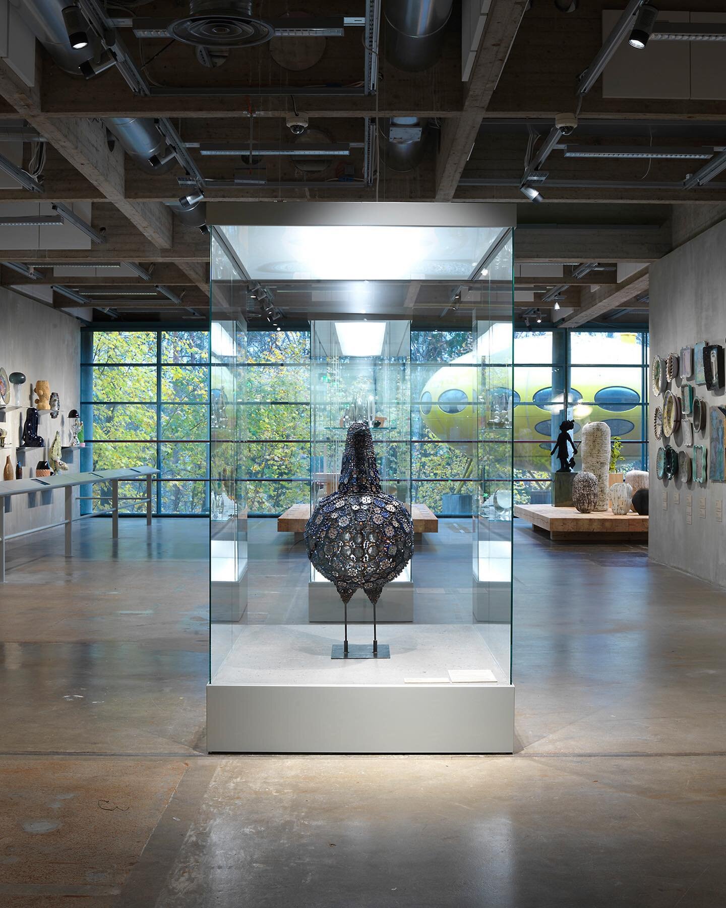 Luonnon Betoni EMMA -museossa taideteosten alustana 2/2

Marraskuun alussa EMMA-museossa avautunut Collection Kakkonen kokoaa yhteen kansainv&auml;lisesti merkitt&auml;v&auml;n ja Suomen mittakaavassa laajimman keramiikka- ja lasitaidekokoelman. Luon