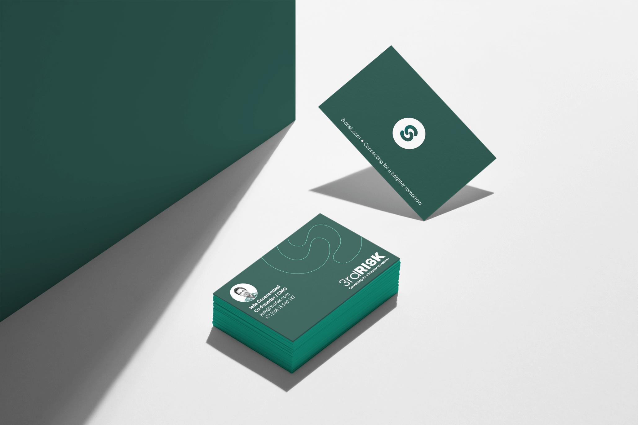 3rdRisk_Business Cards_Mockup_0.png