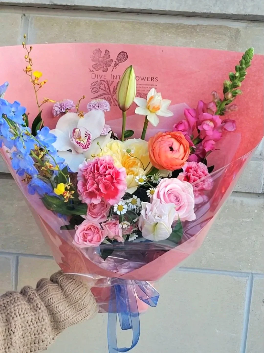 International women's day bouquet-dive into flowers