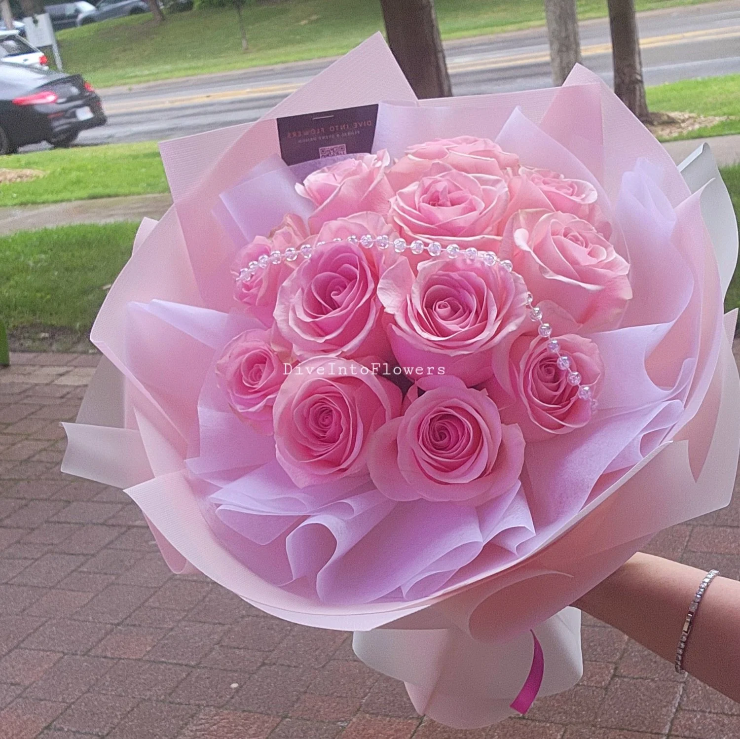 pink rose bouquet- dive into flowers.jpg