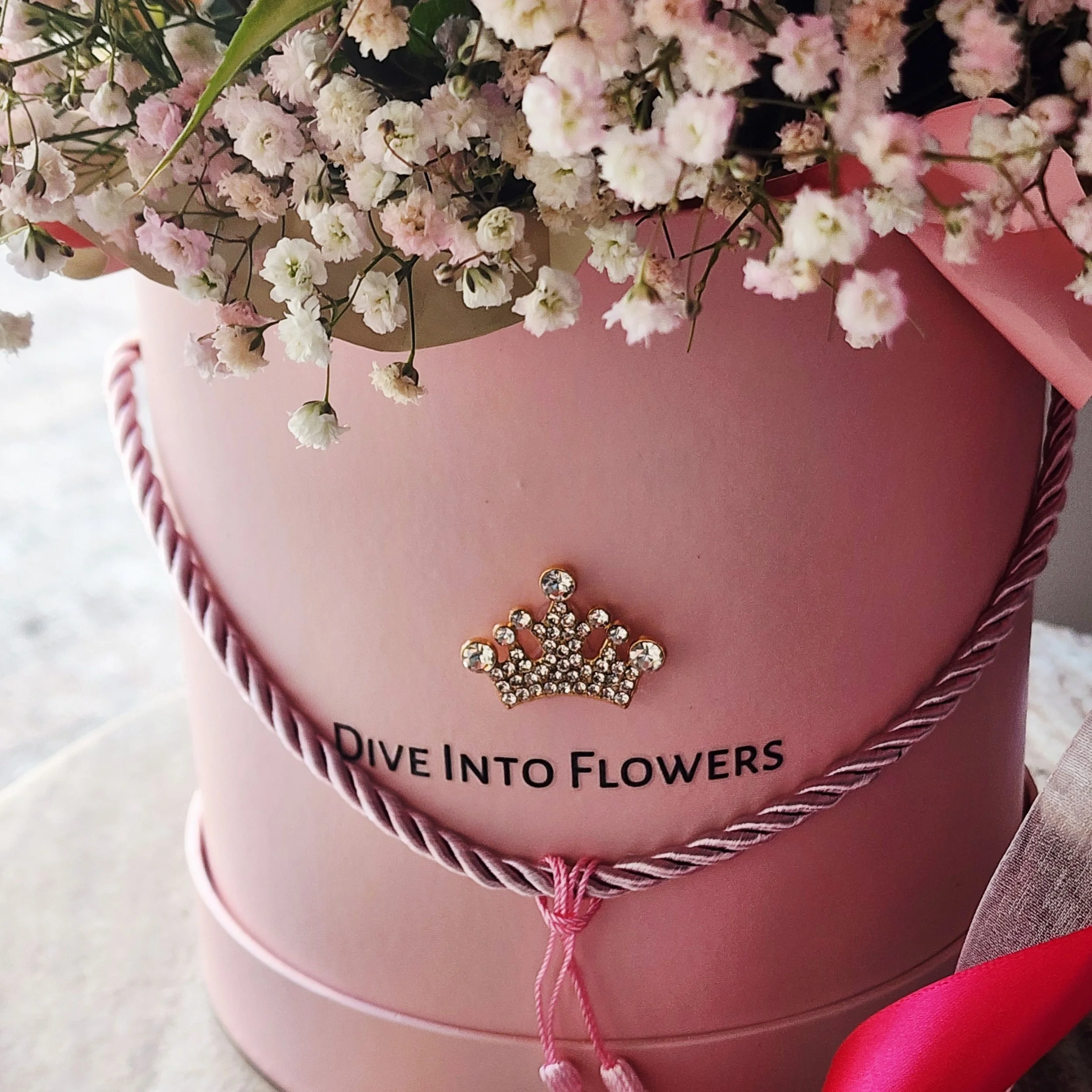 princess-Valentine's Day Roses - Dive Into Flowers.jpg