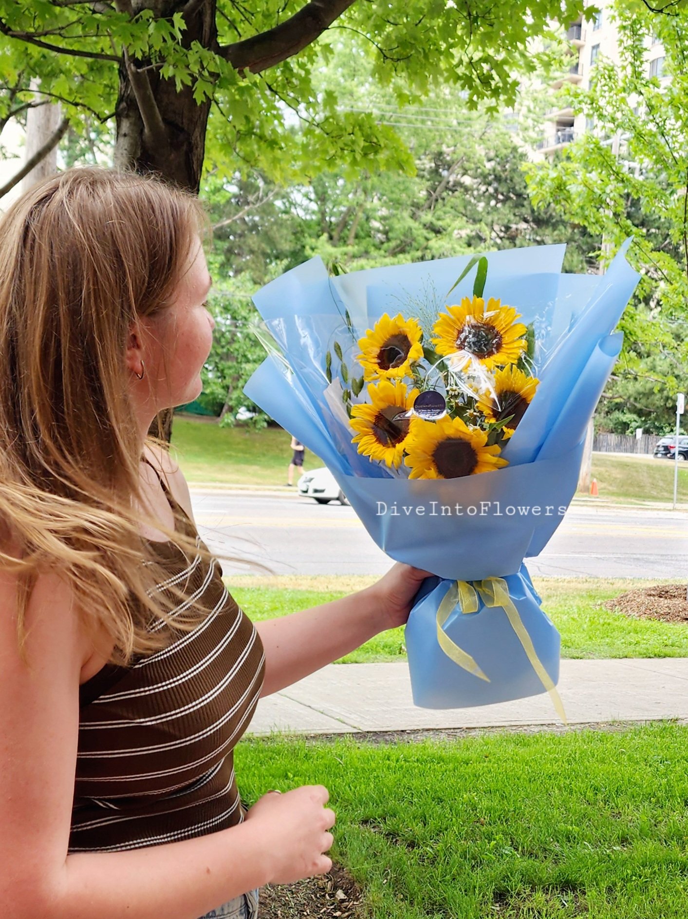 sunflowers -dive into flowers.jpg