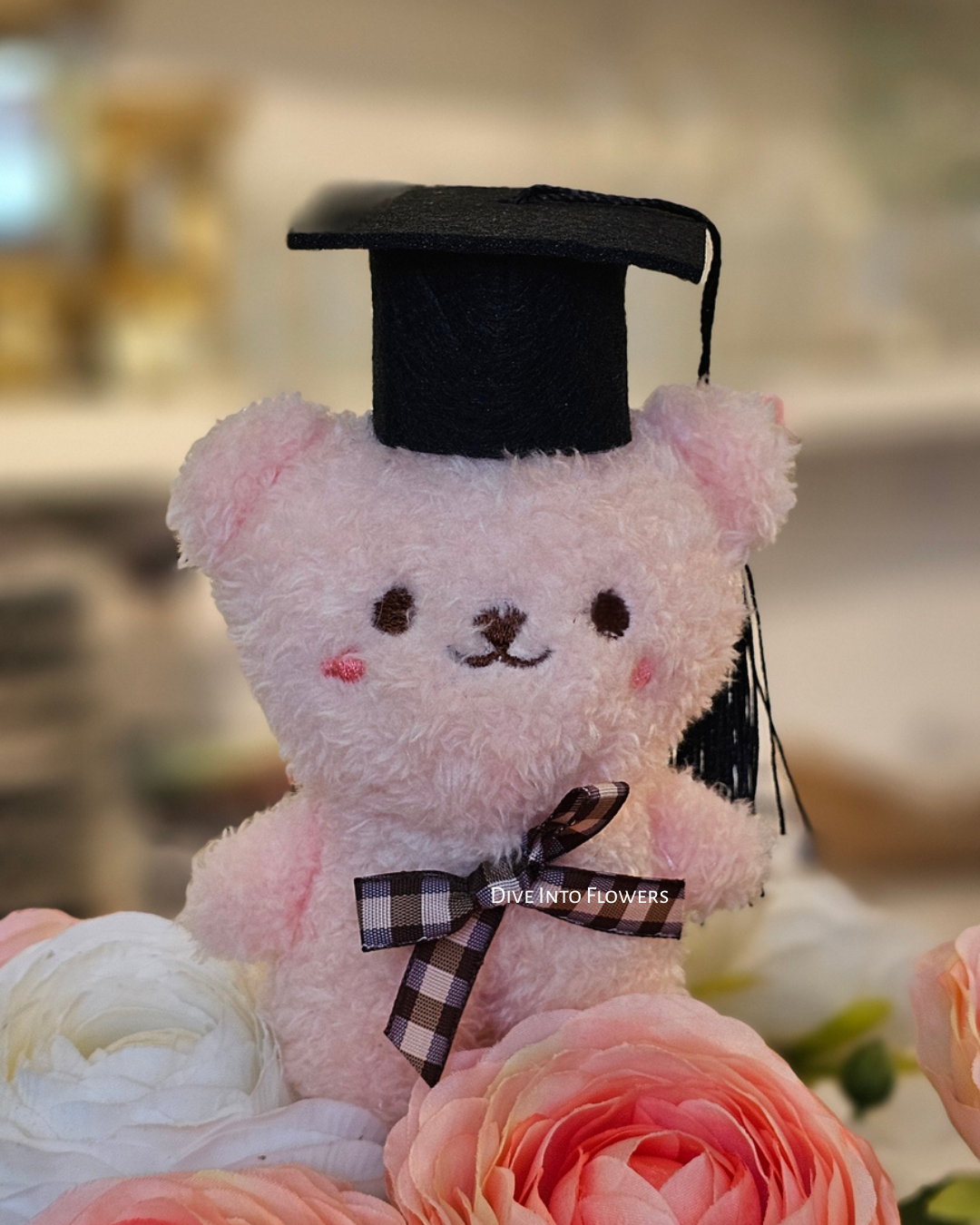 mini graduation bear pink-diveintoflowers.png