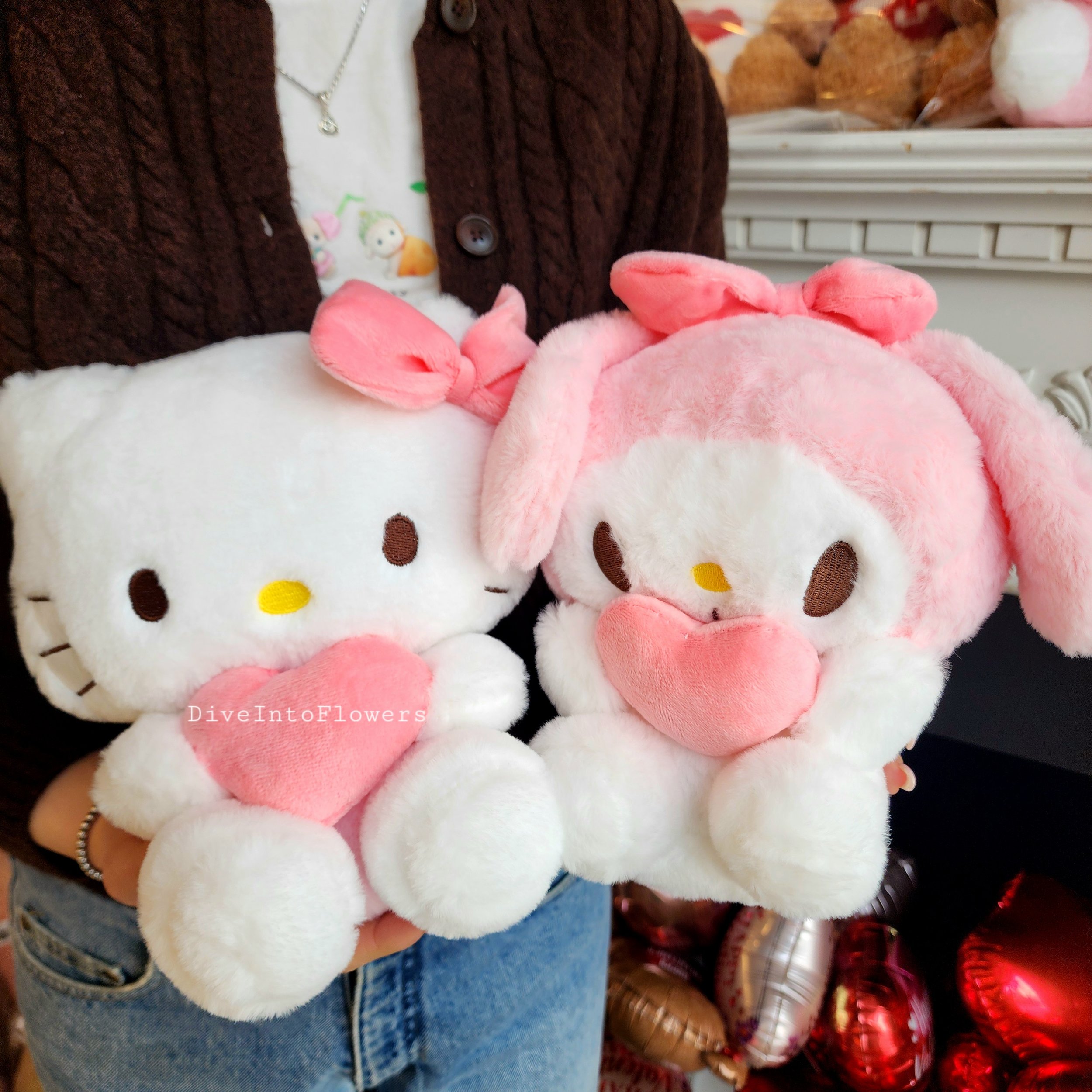 Hello Kitty and Melody