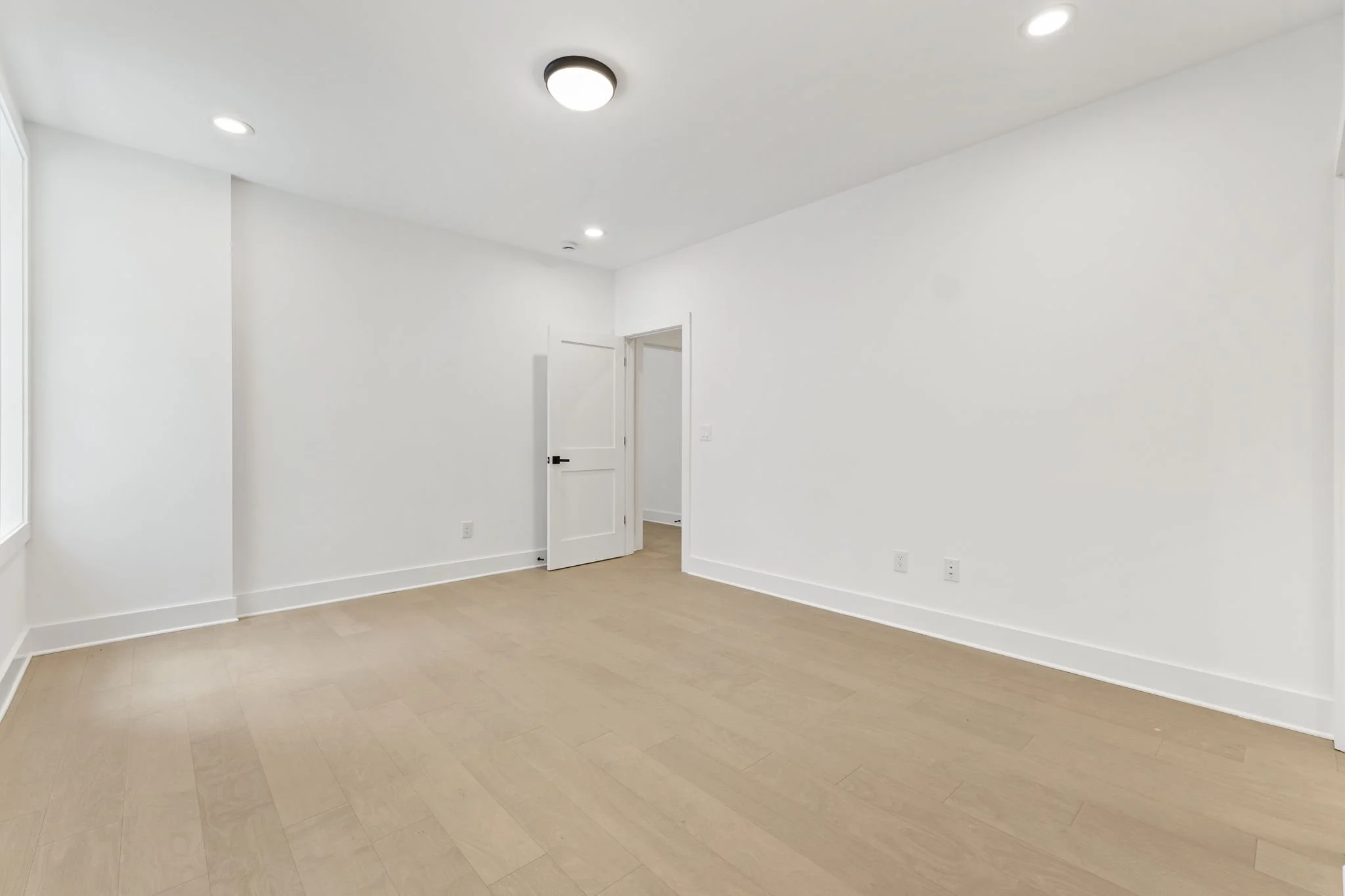 AGL02950383.jpg