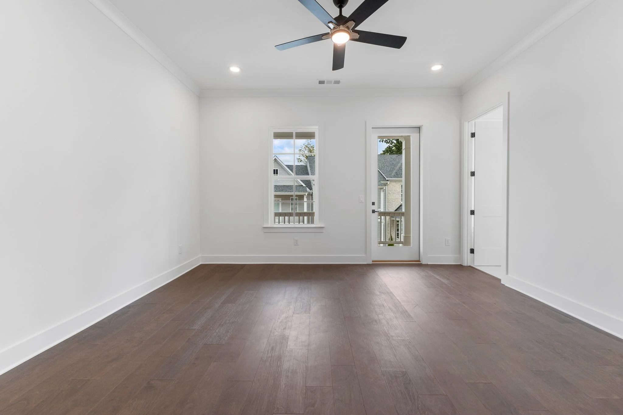 25-web-or-mls-MGL26130123.jpg