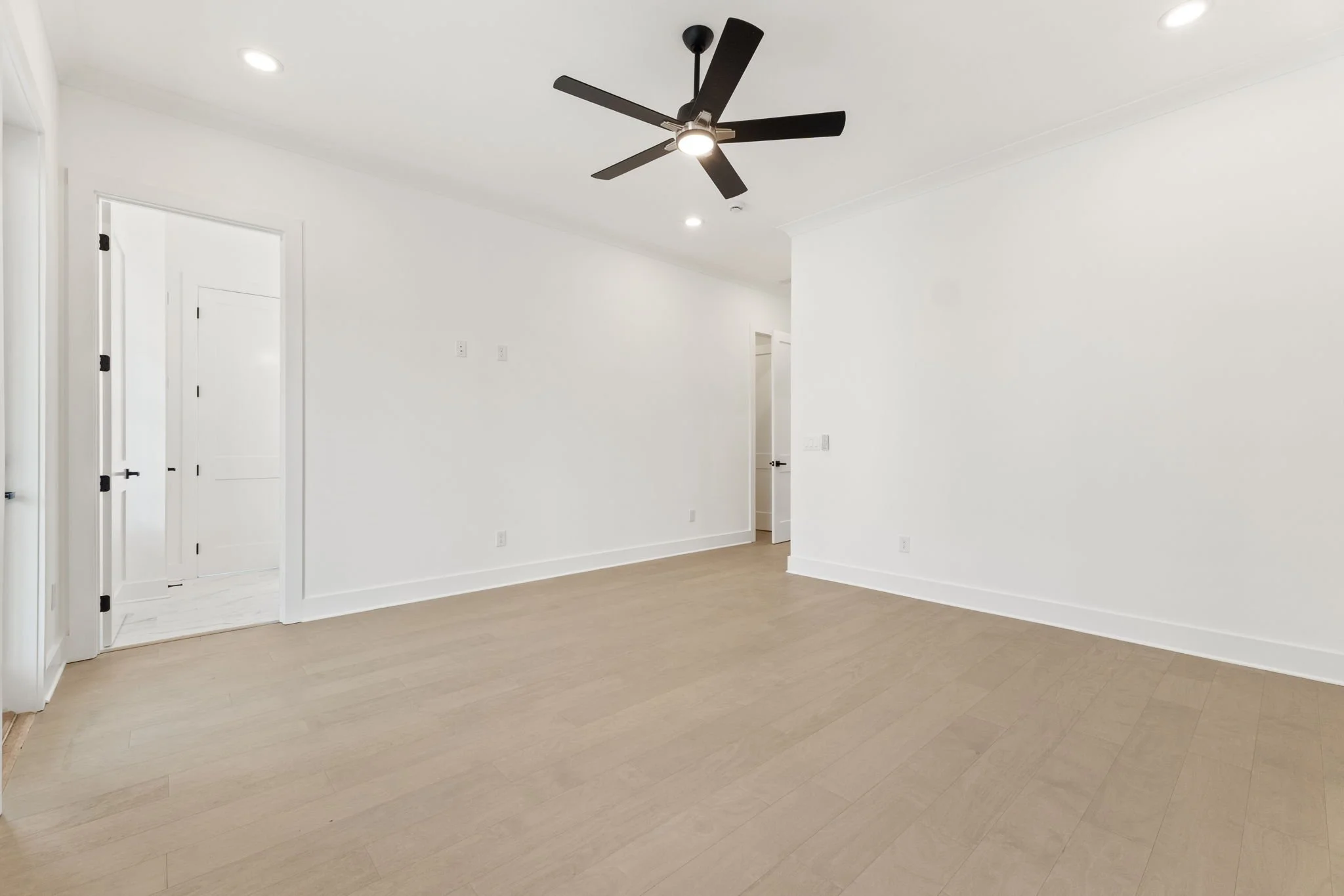 AGL02950213.jpg