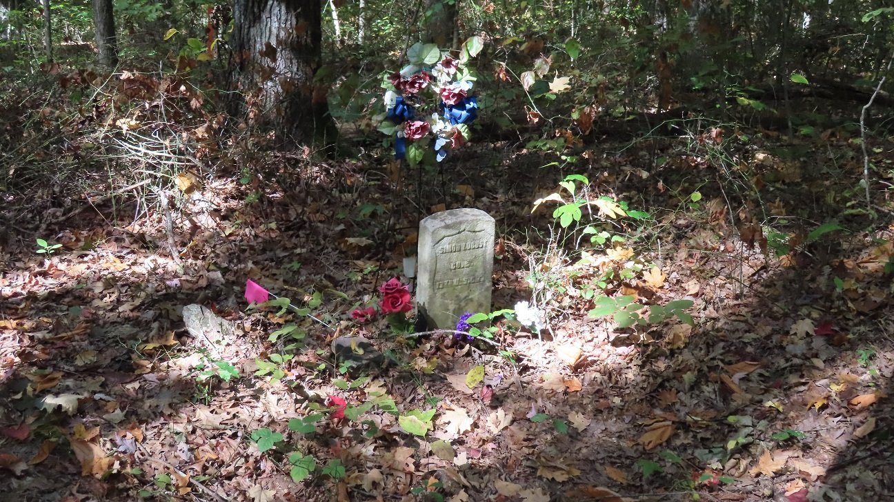Gravestone2.jpg