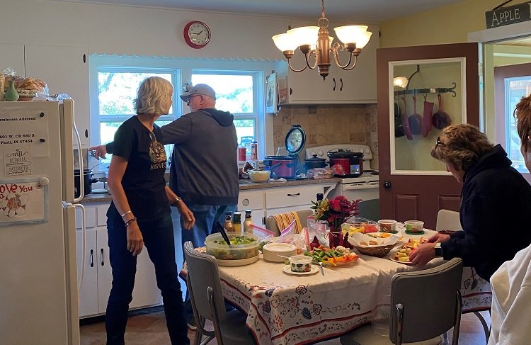 Kitchen2.jpg
