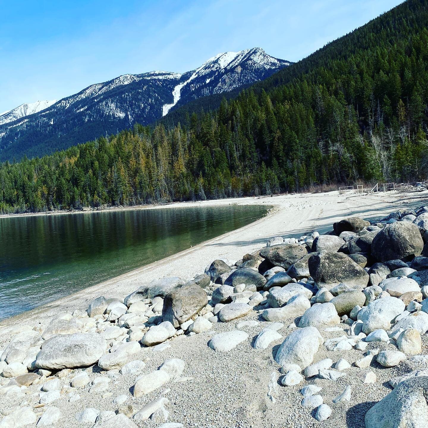 It&rsquo;s hard to get any work done living in this mountain paradise ⛰✨

#mountainparadise #mountaingirl #femaleentrepreneur #workfromhome #workinprogress #remotework #remoteliving #inspiration #hiking #slowburn #singersongwriter #sunshine #spring20