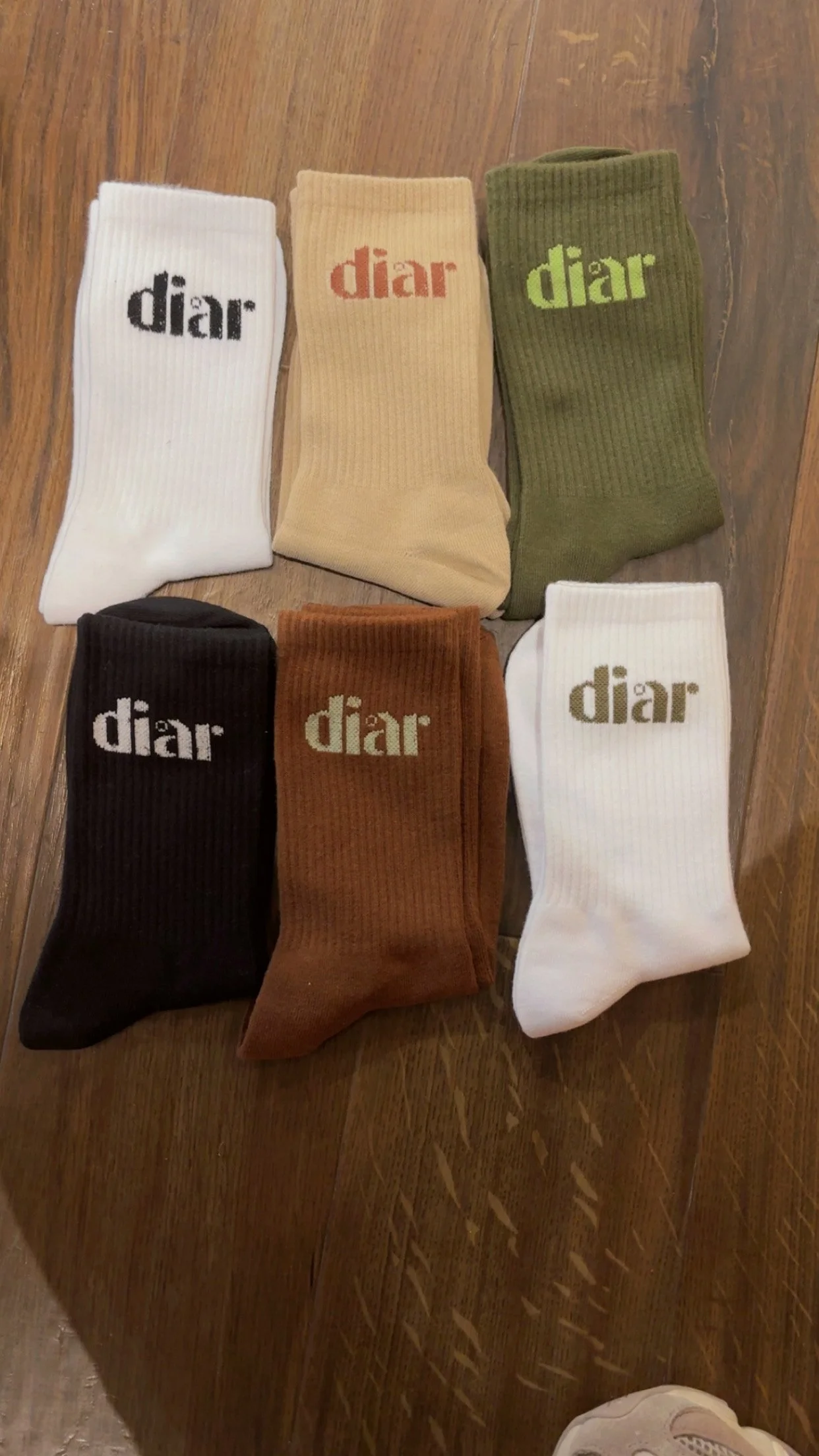 DIAR socks
