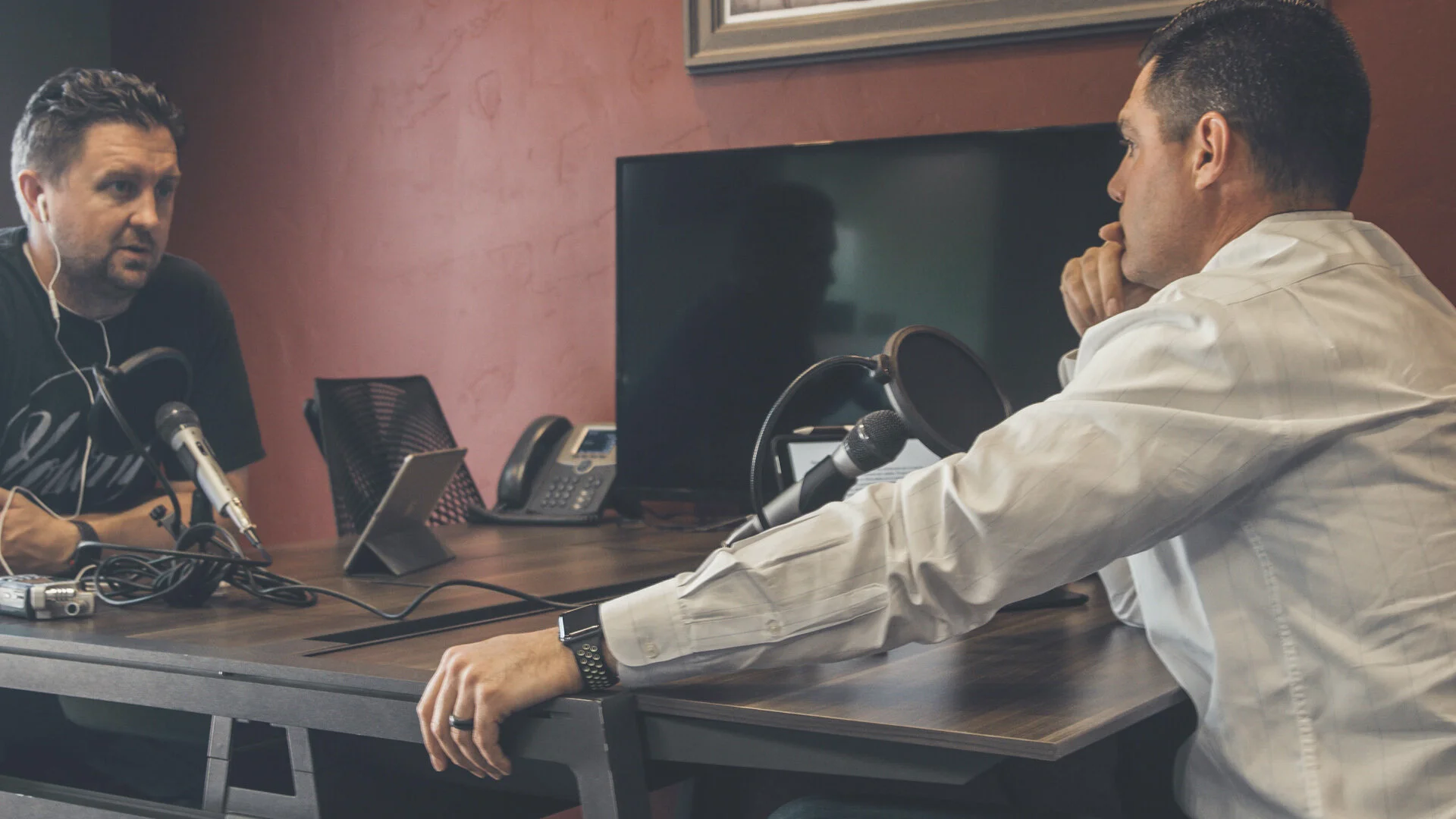 Being a better podcast host by following 10 expert tips