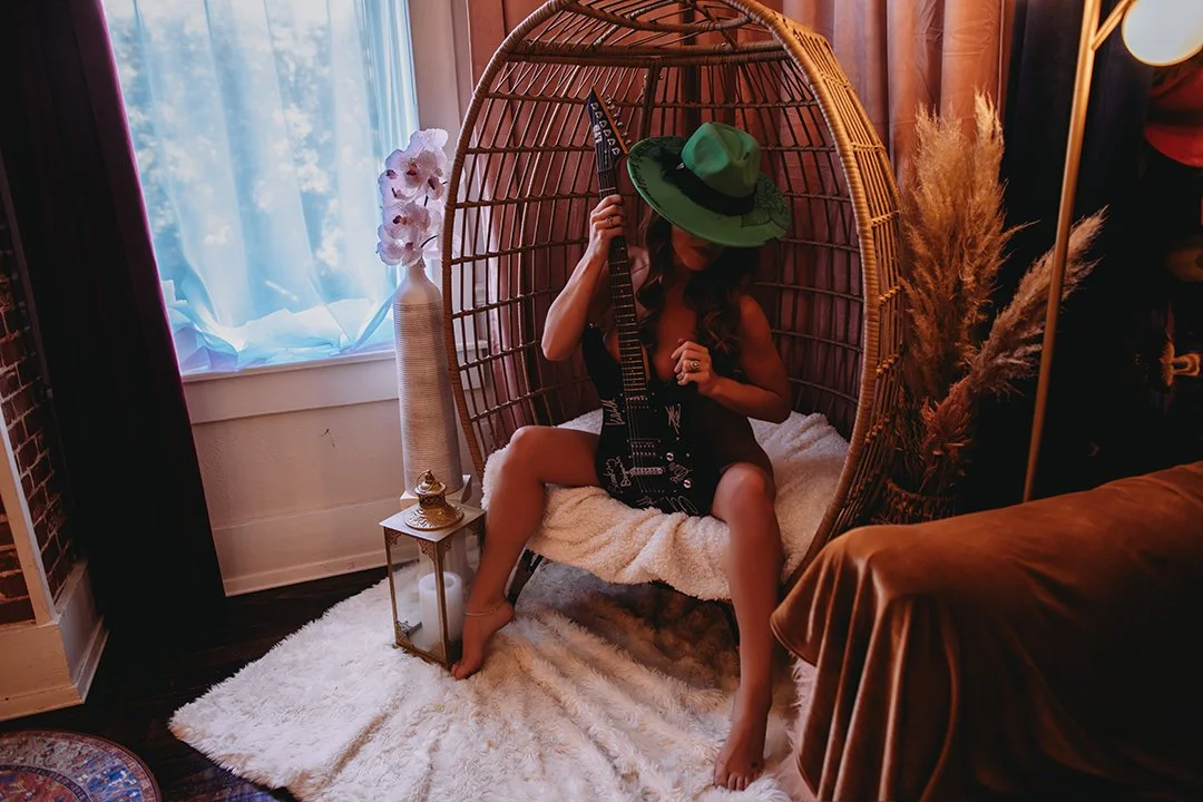 What’s Included in the Signature Boudoir by Erin Experience