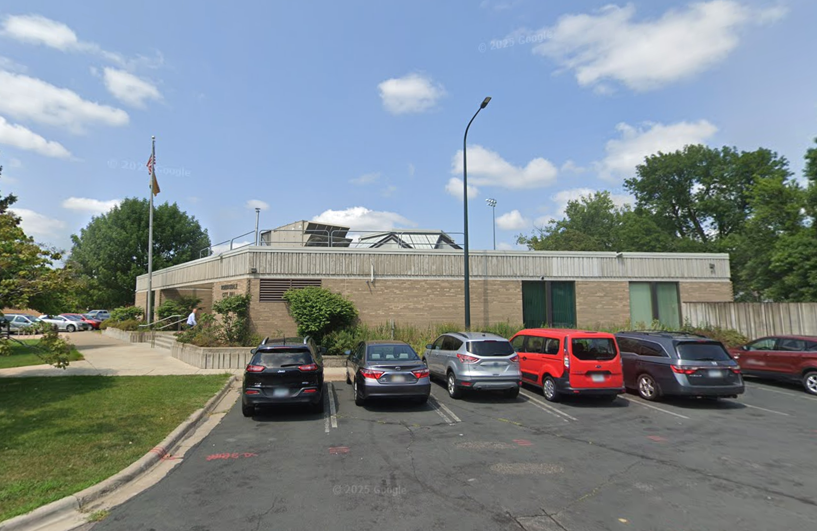 Federal Arrest Attempt Tied to Robbinsdale City Hall Crash