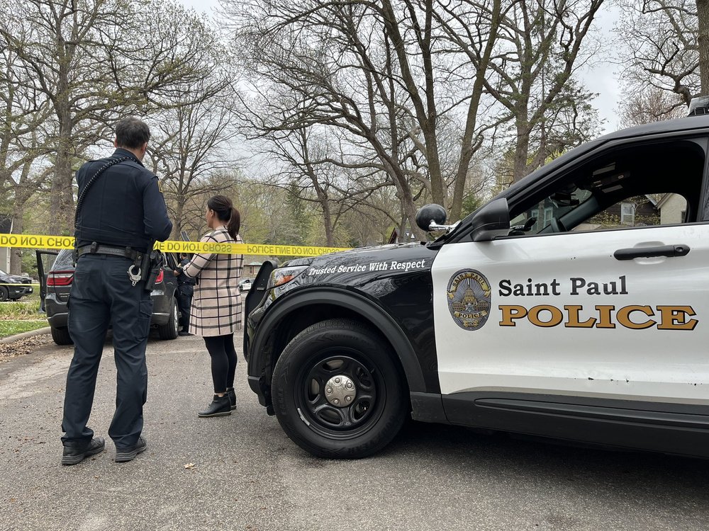 A St. Paul, Minnesota, police officer and a suspect were both injured in a  shooting