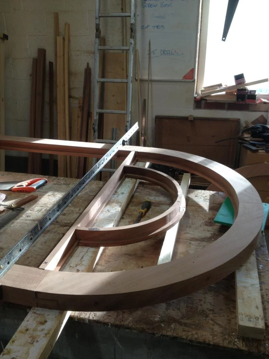 Arch top window
